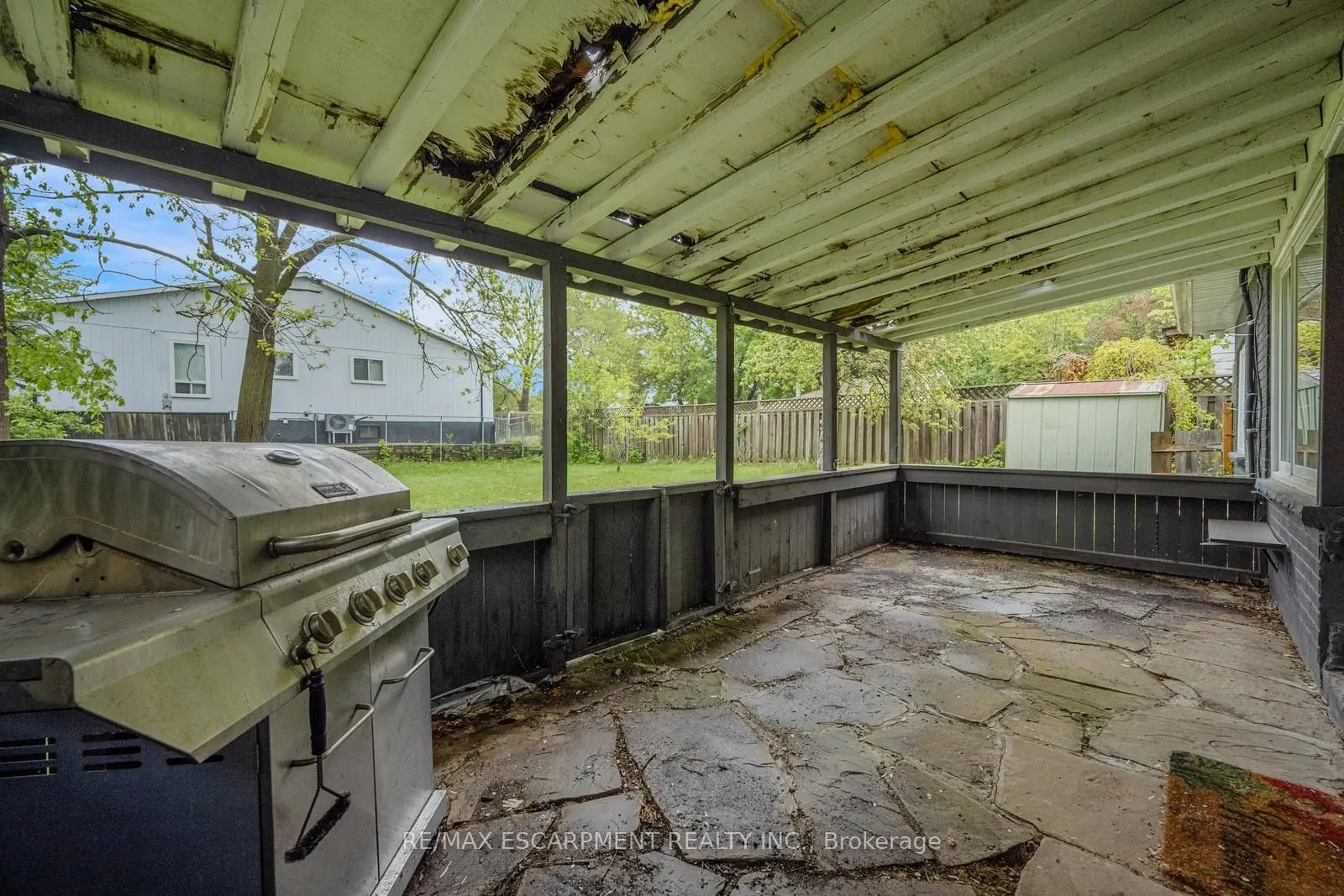 16 Woodward Avenue