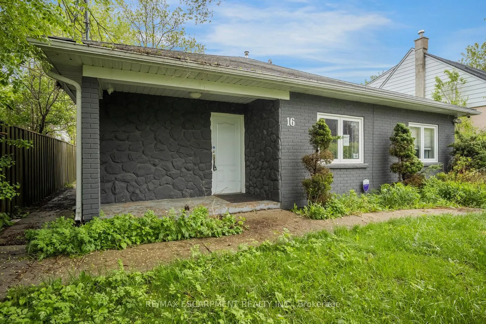 16 Woodward Avenue