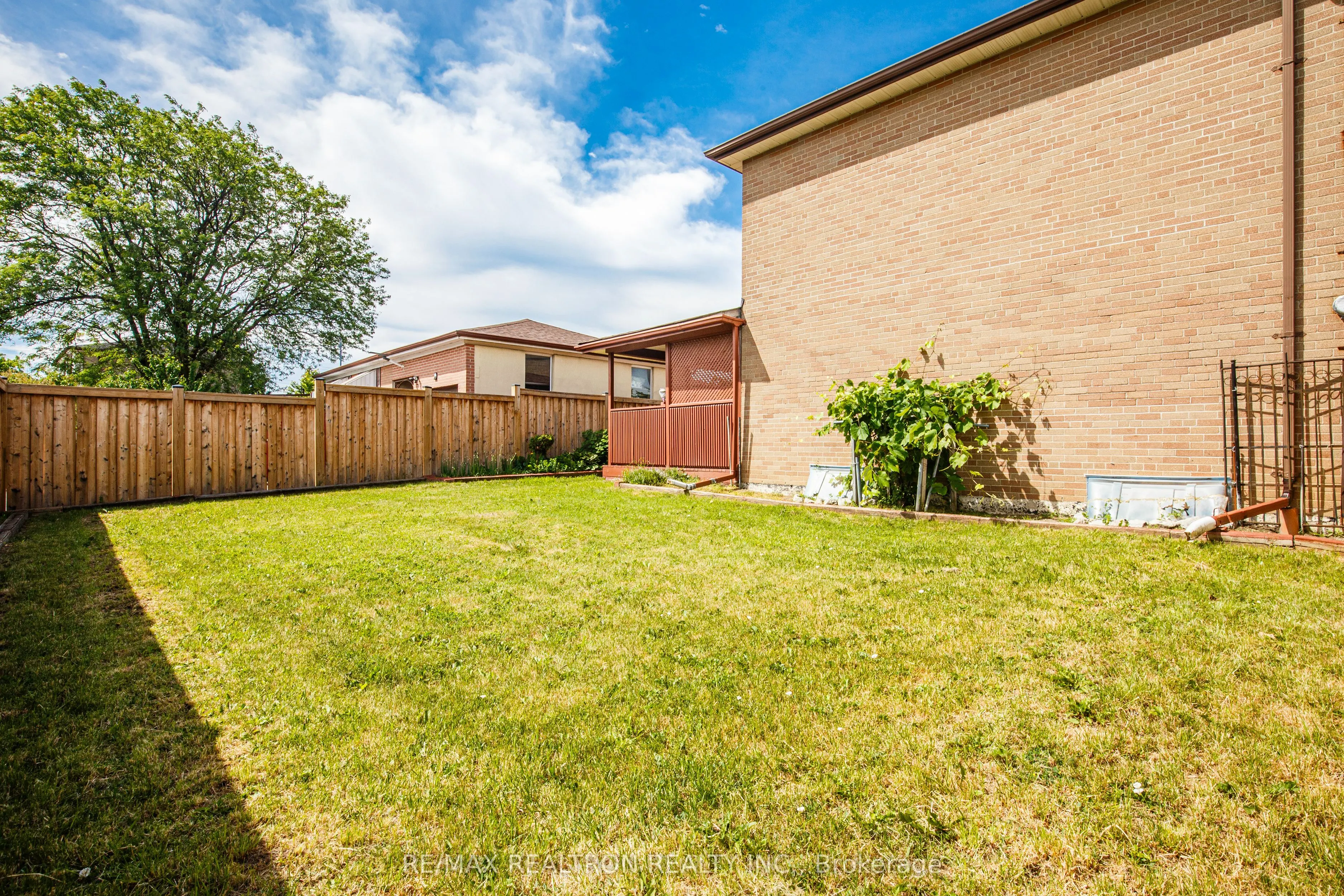 62 Hullmar Drive