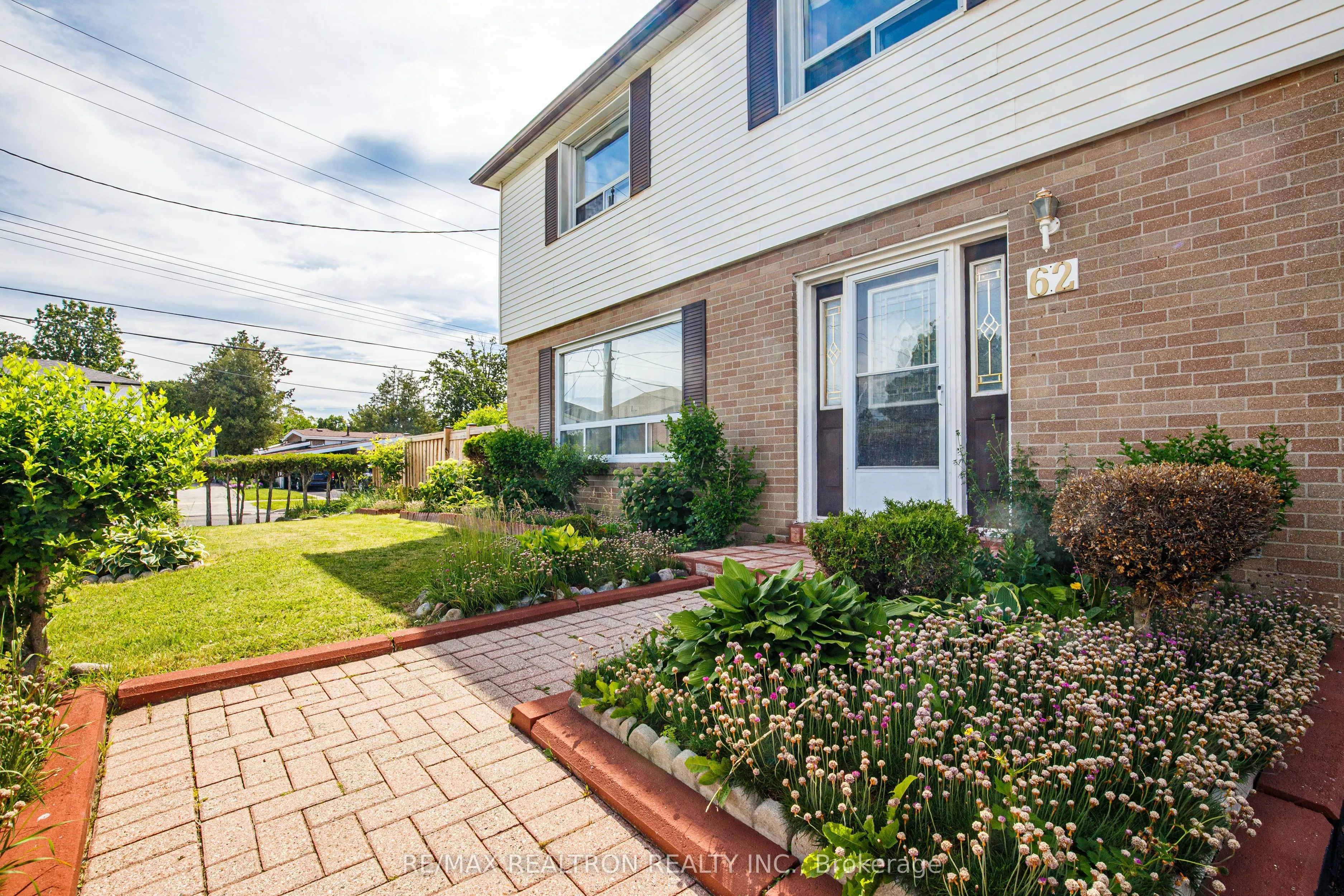 62 Hullmar Drive