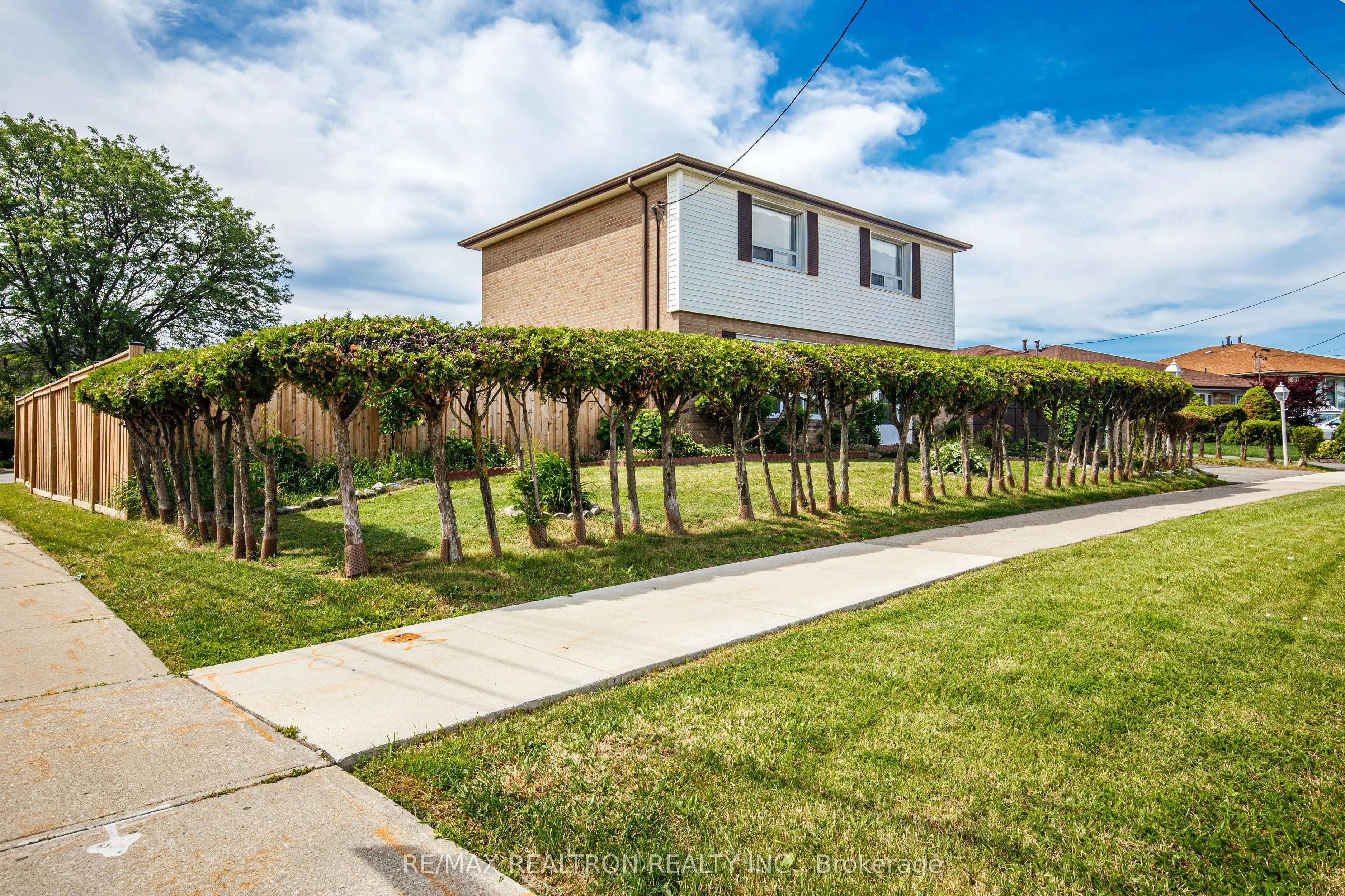 62 Hullmar Drive
