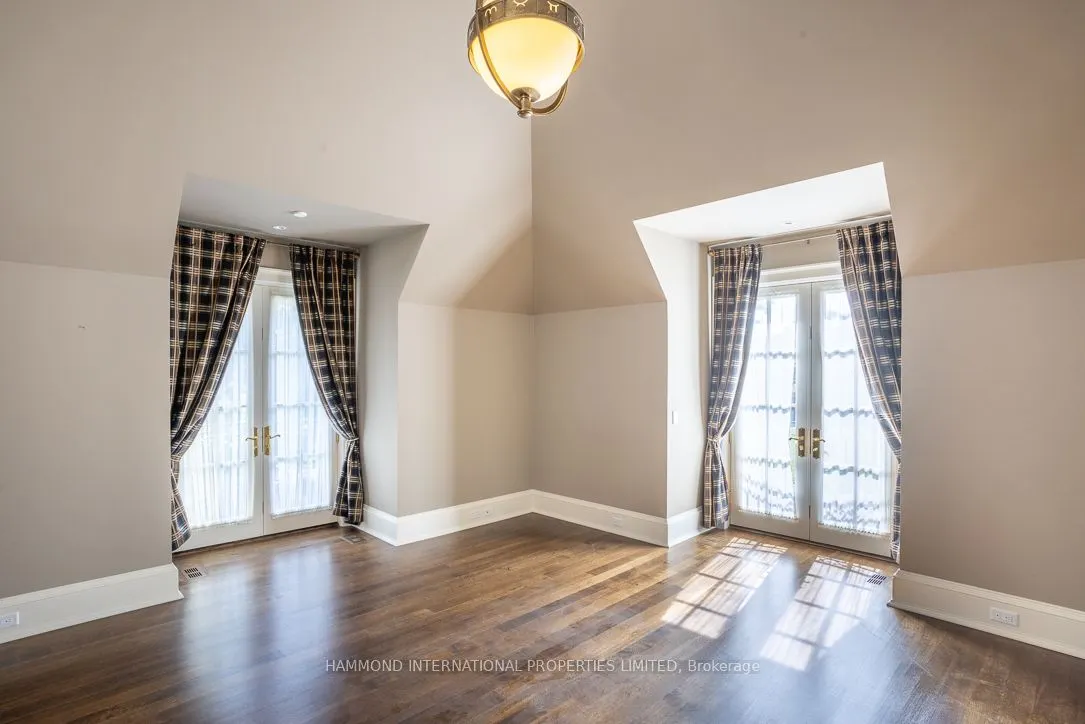 43 North Drive