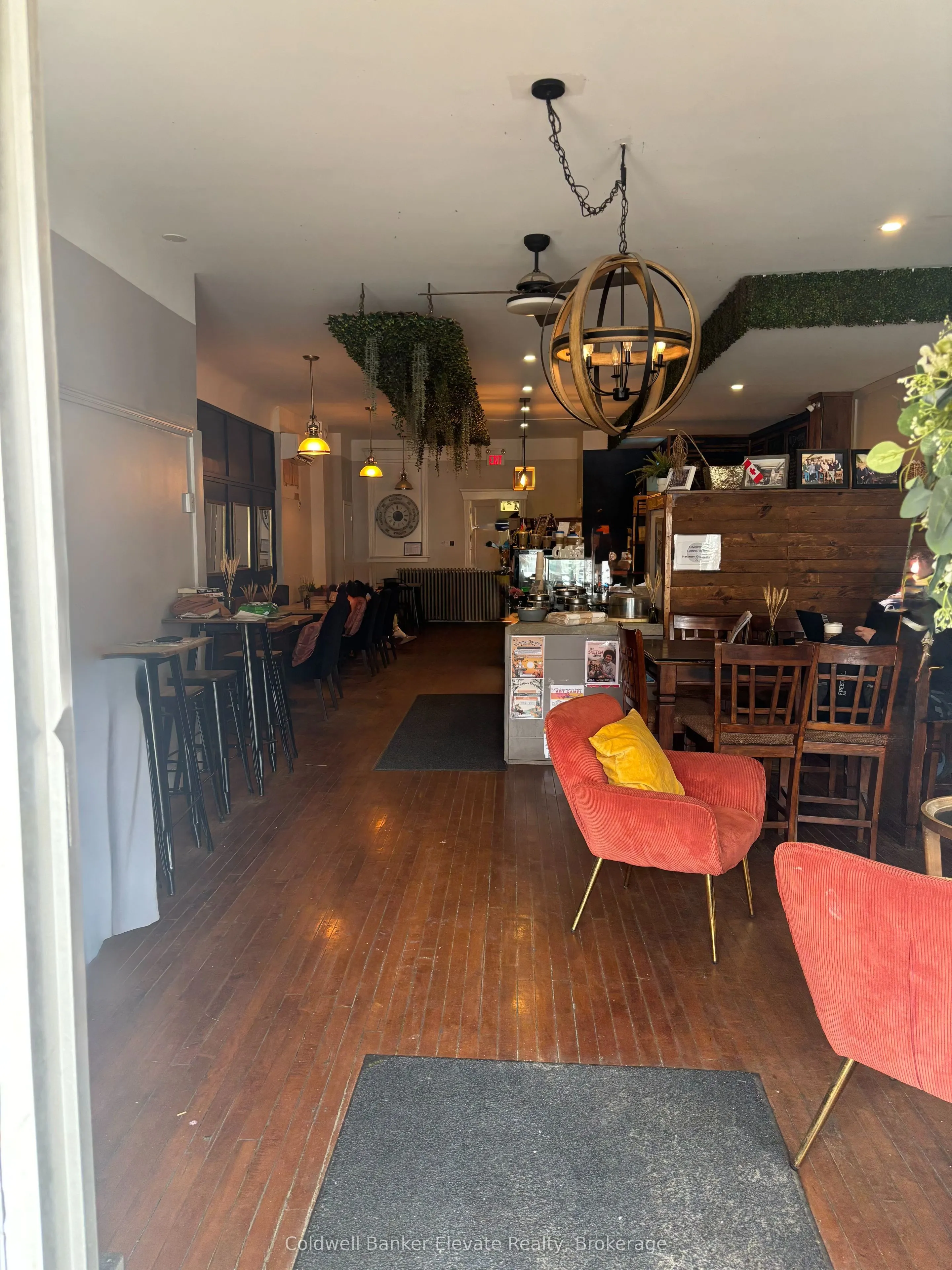 92-96 Main Street S