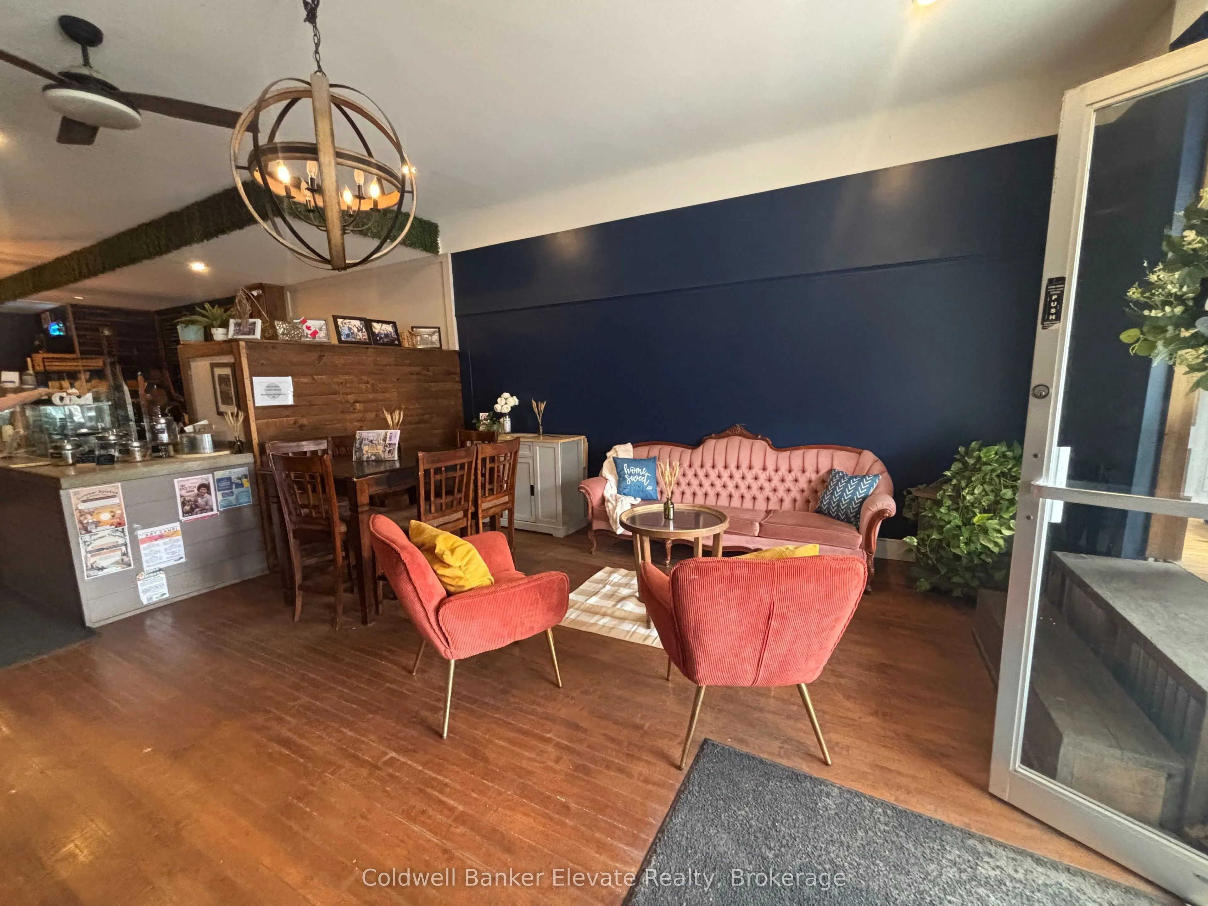 92-96 Main Street S