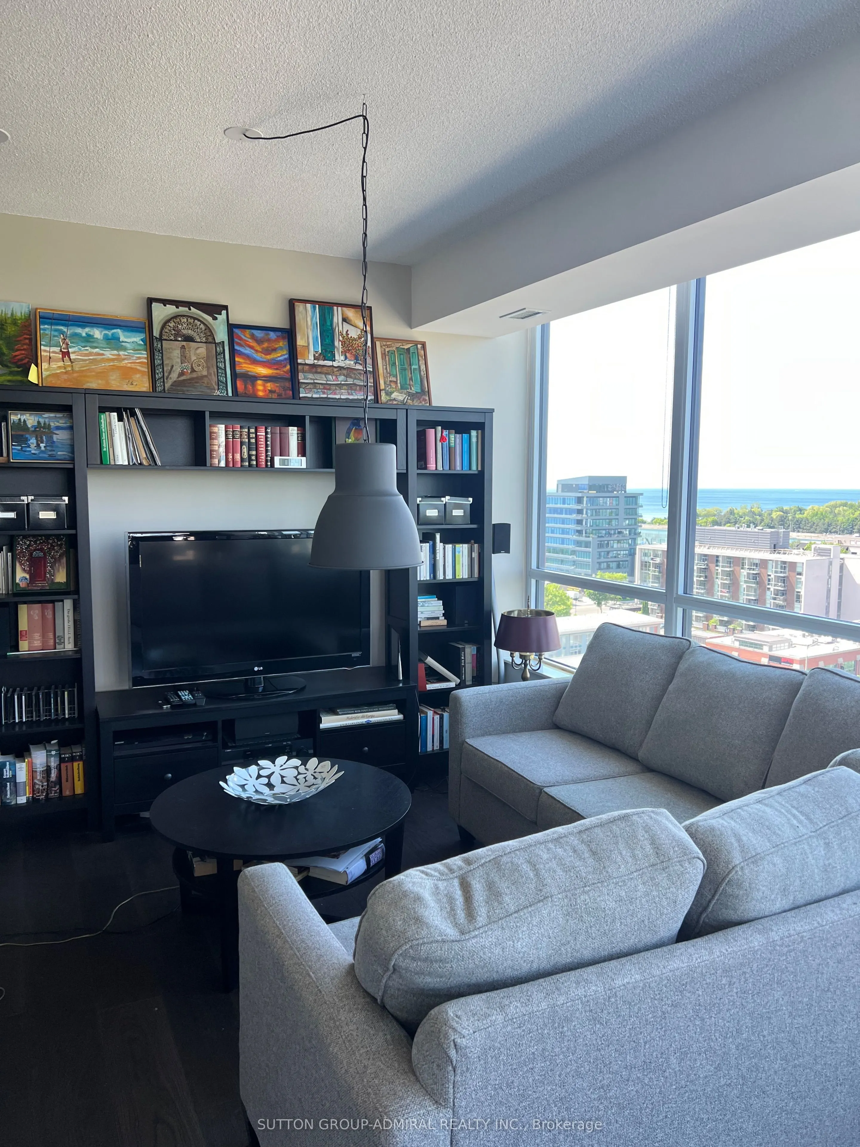 1 Hurontario Street #1108