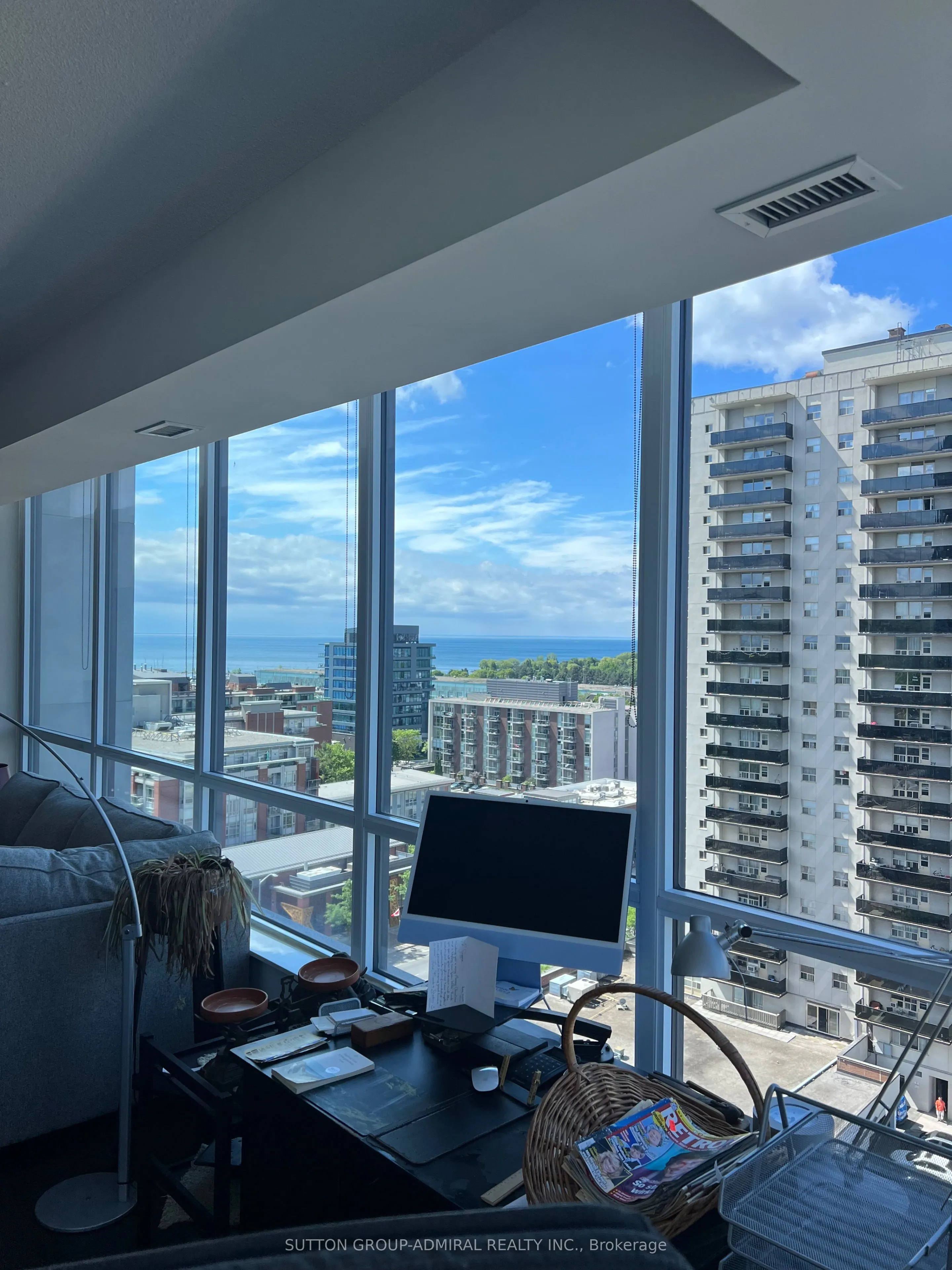 1 Hurontario Street #1108