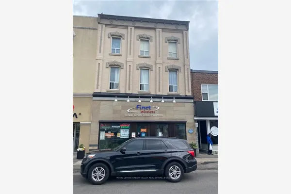45 Main Street N