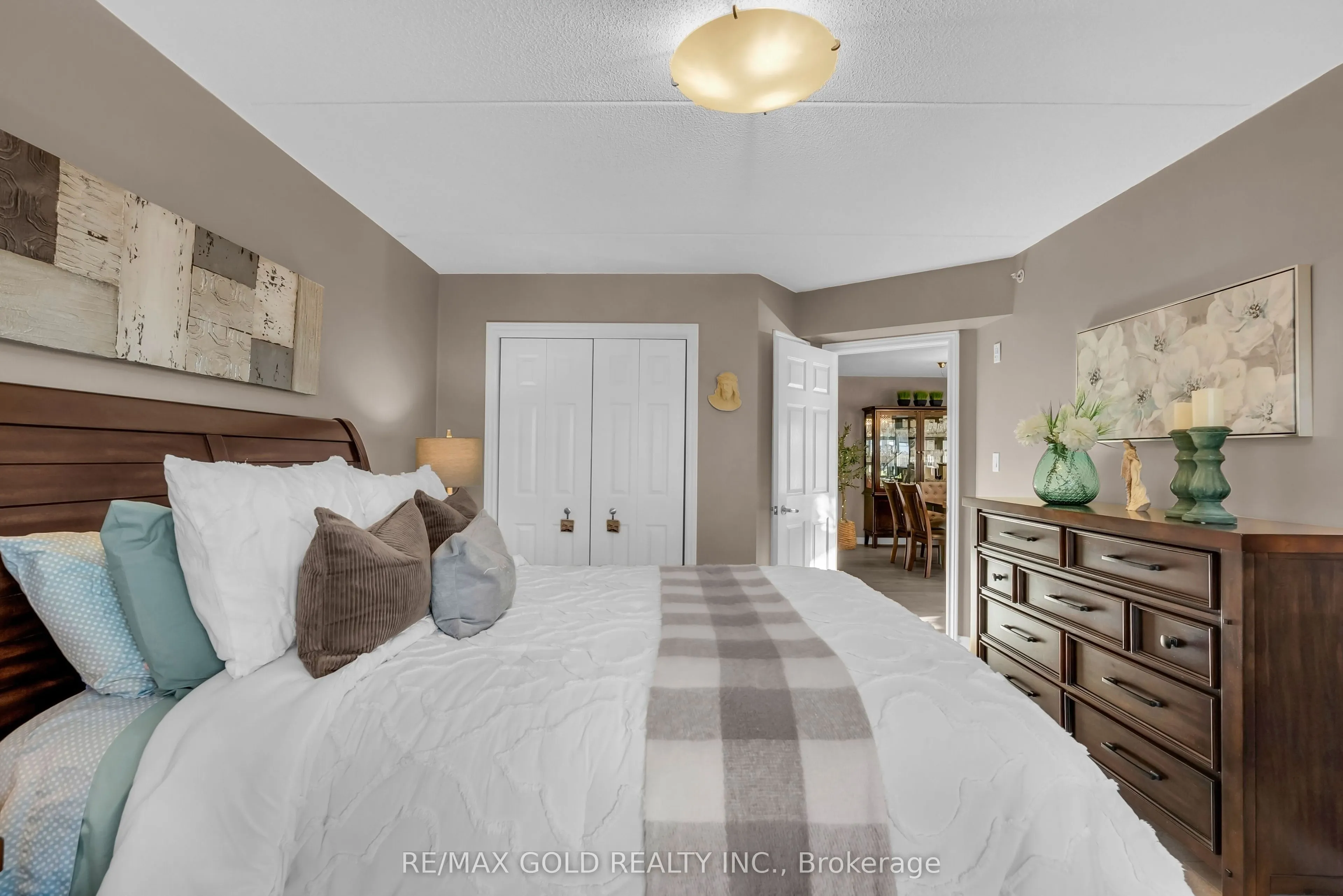 1380 Main Street E #210