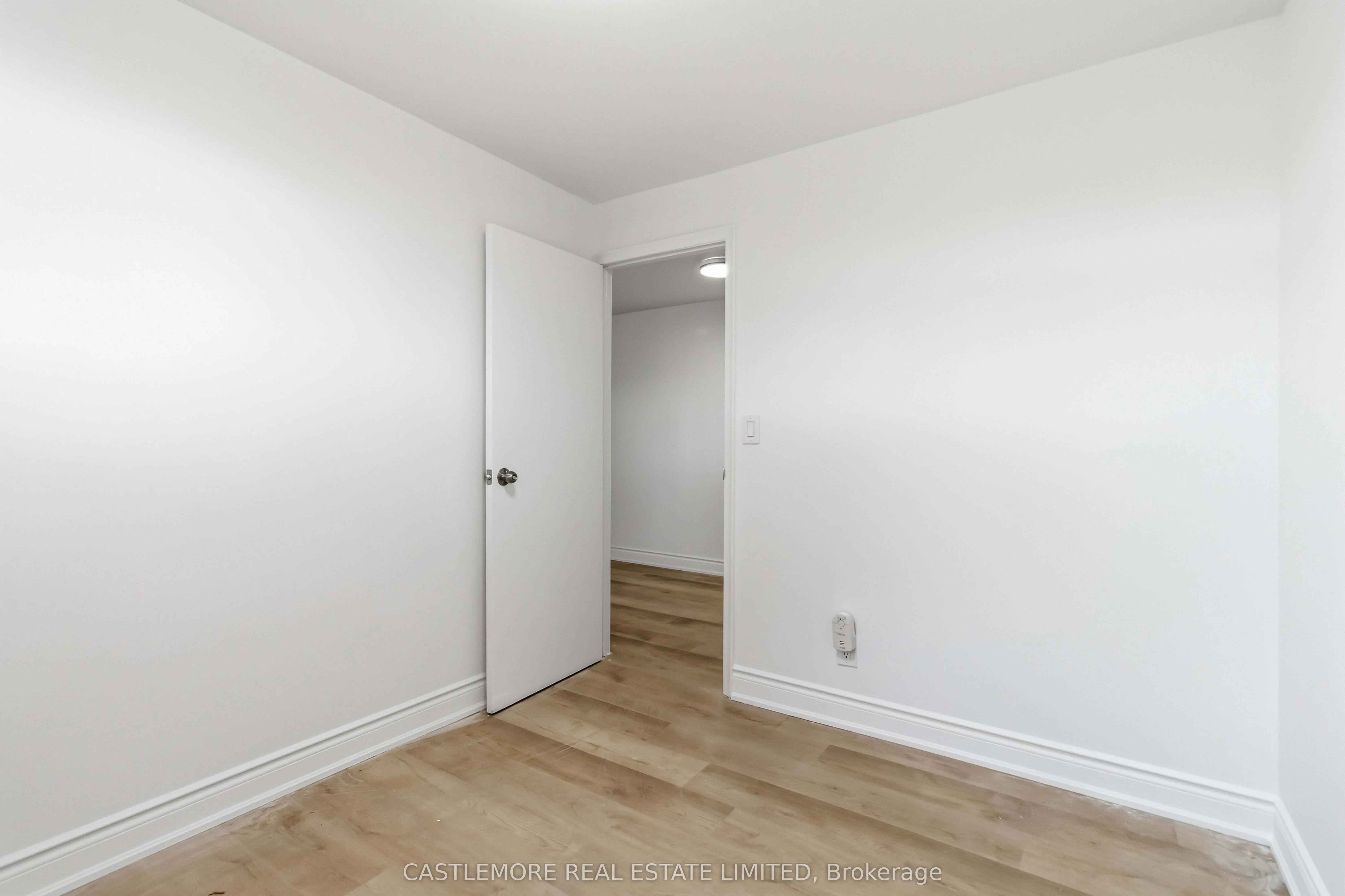 9 allenby Avenue