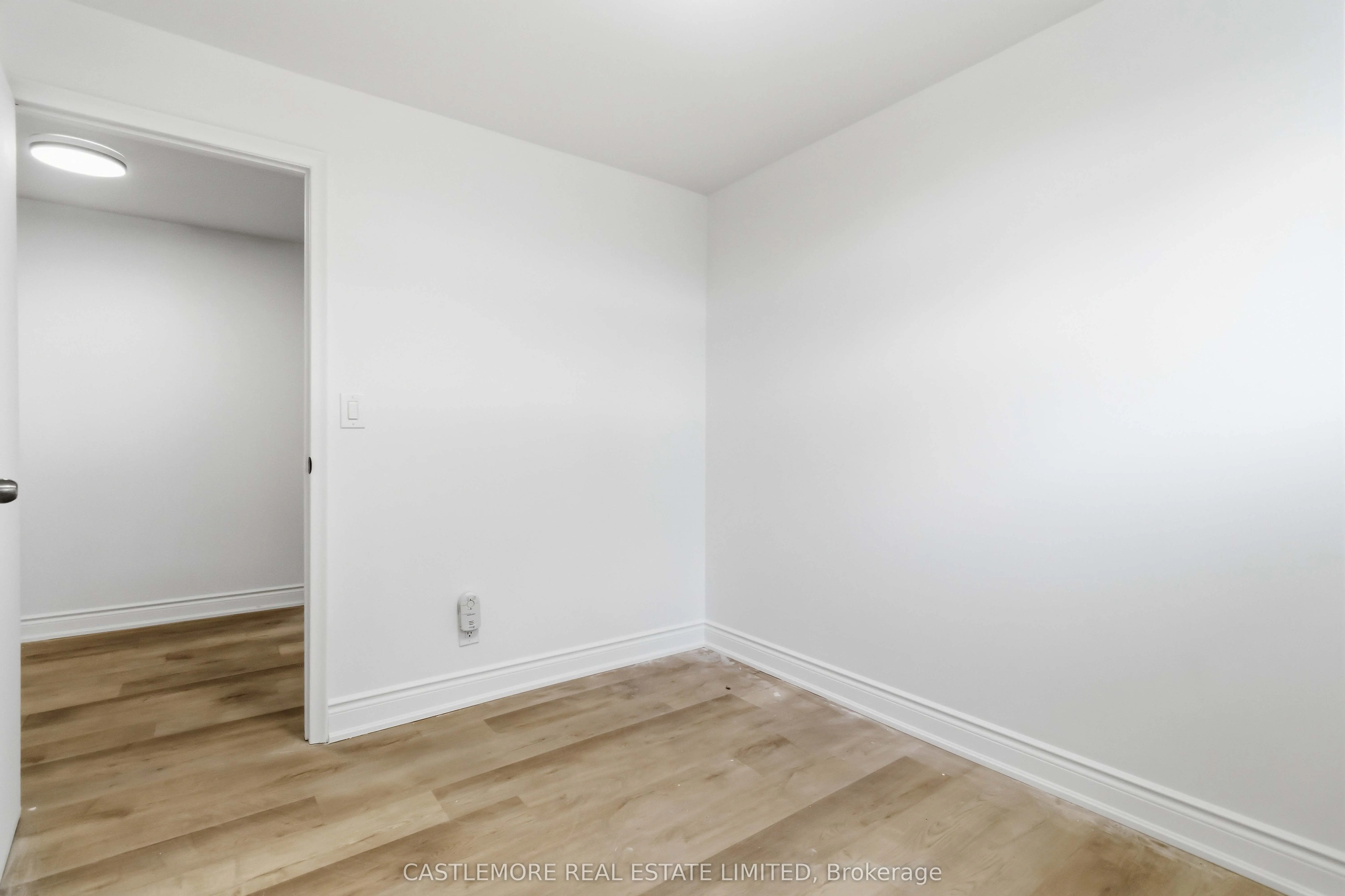 9 allenby Avenue