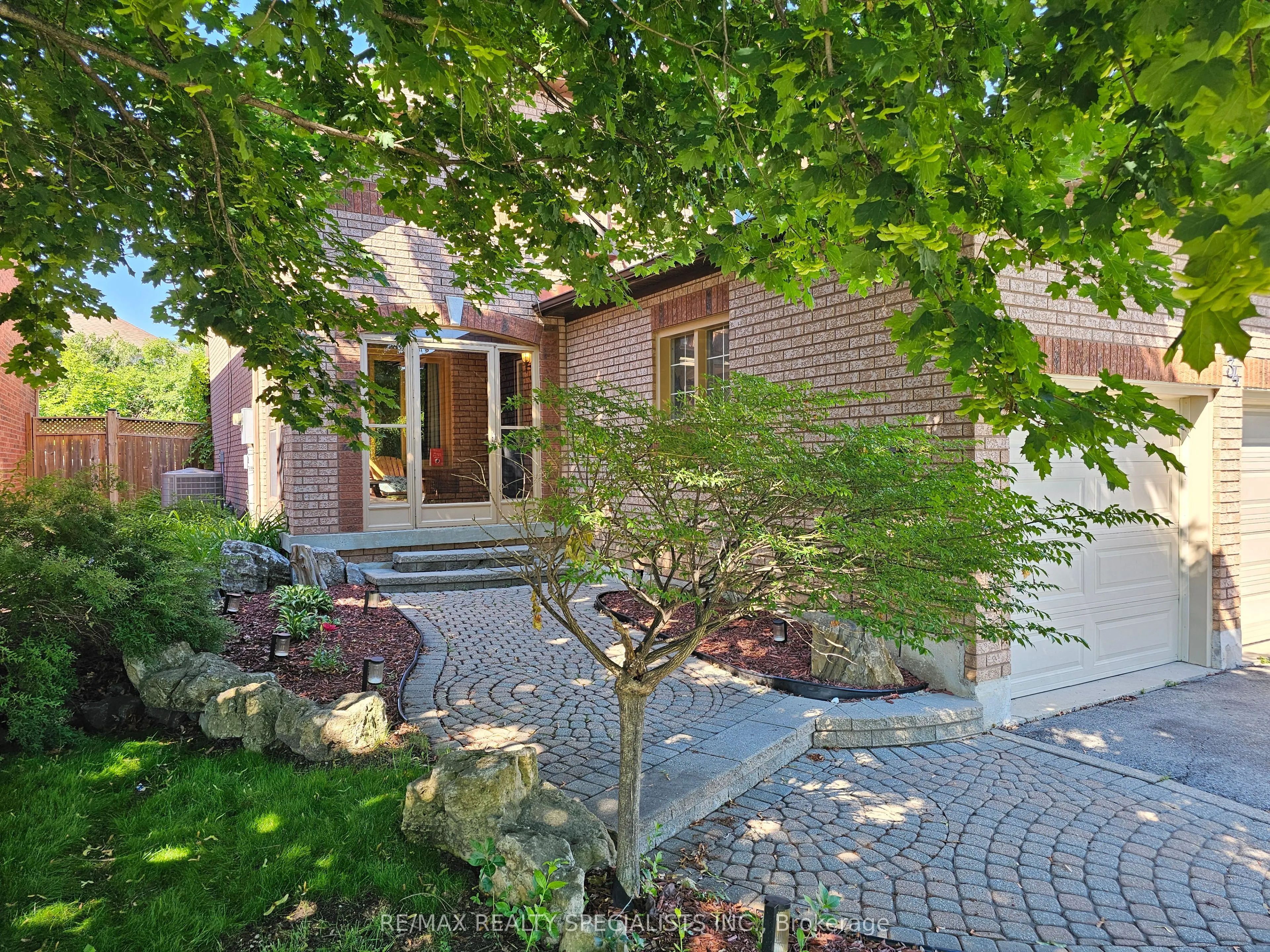 34 Killaloe Crescent