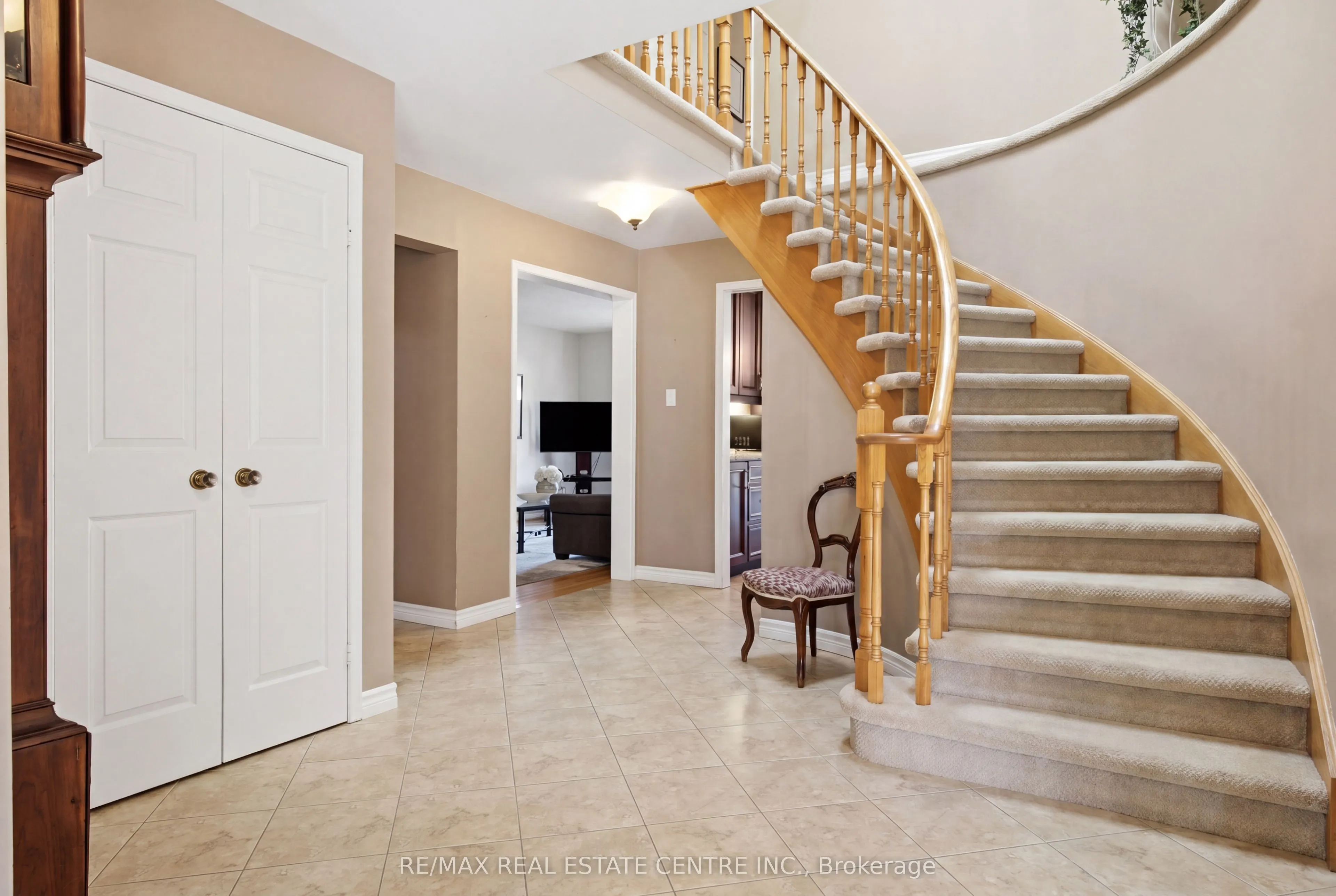 23 Deer Valley Drive