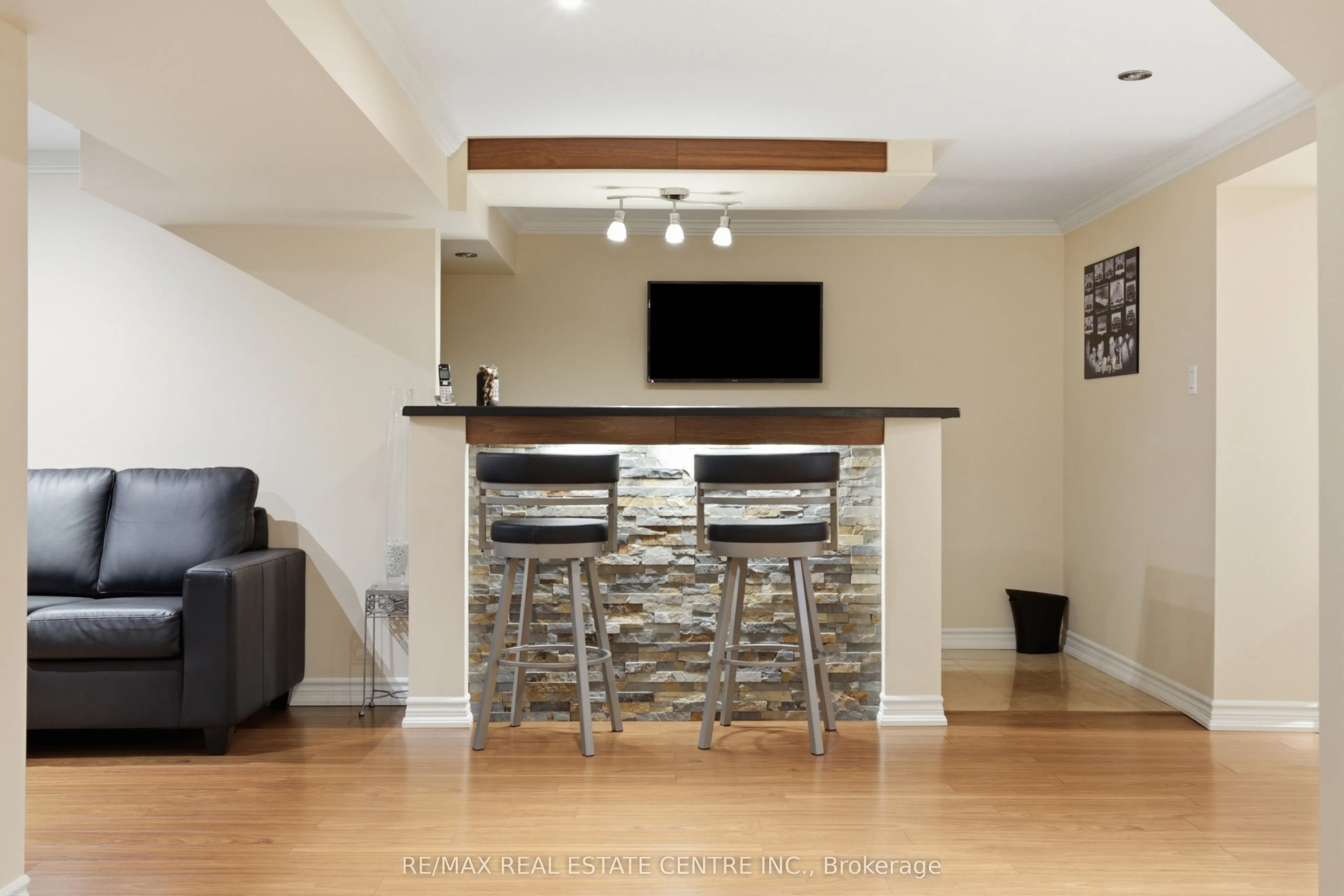23 Deer Valley Drive