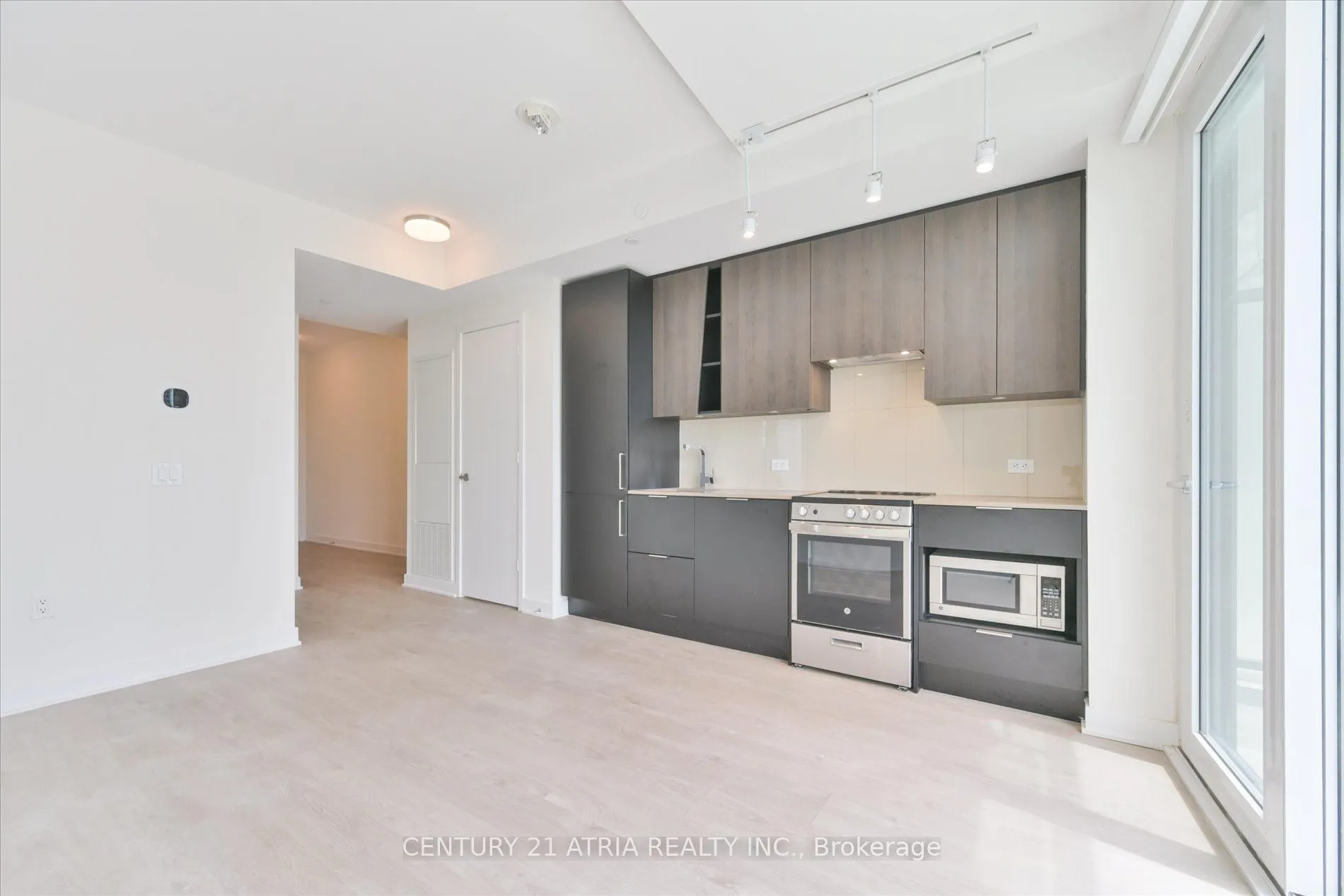 3900 Confederation Parkway #1609