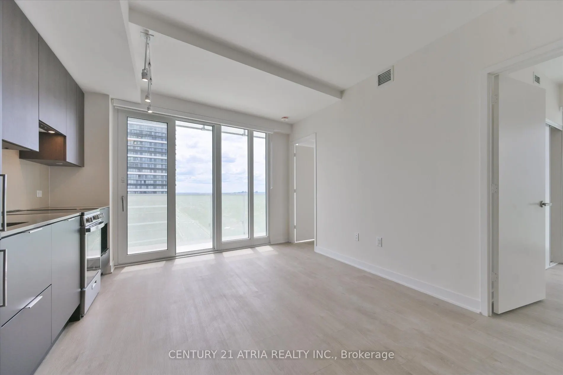 3900 Confederation Parkway #1609