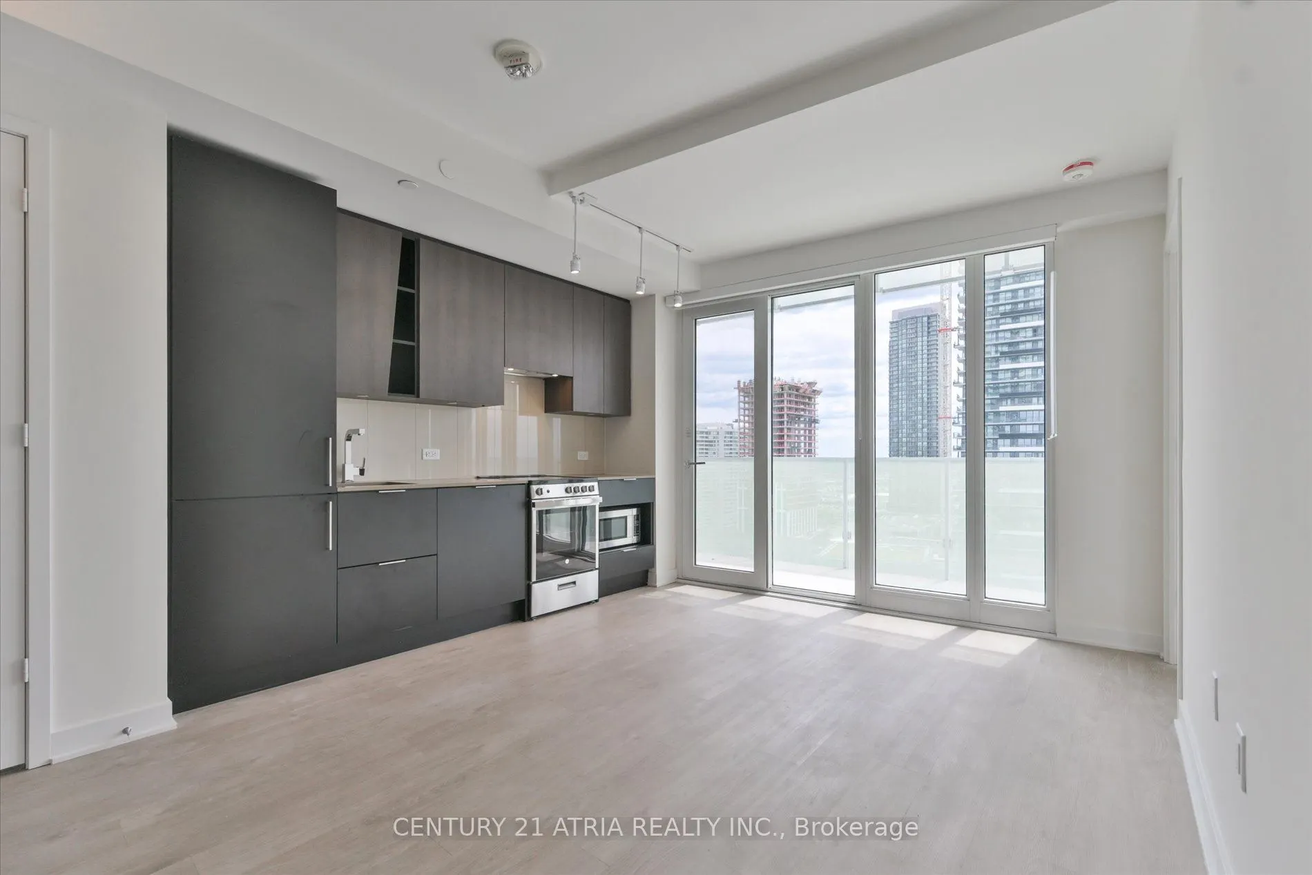3900 Confederation Parkway #1609