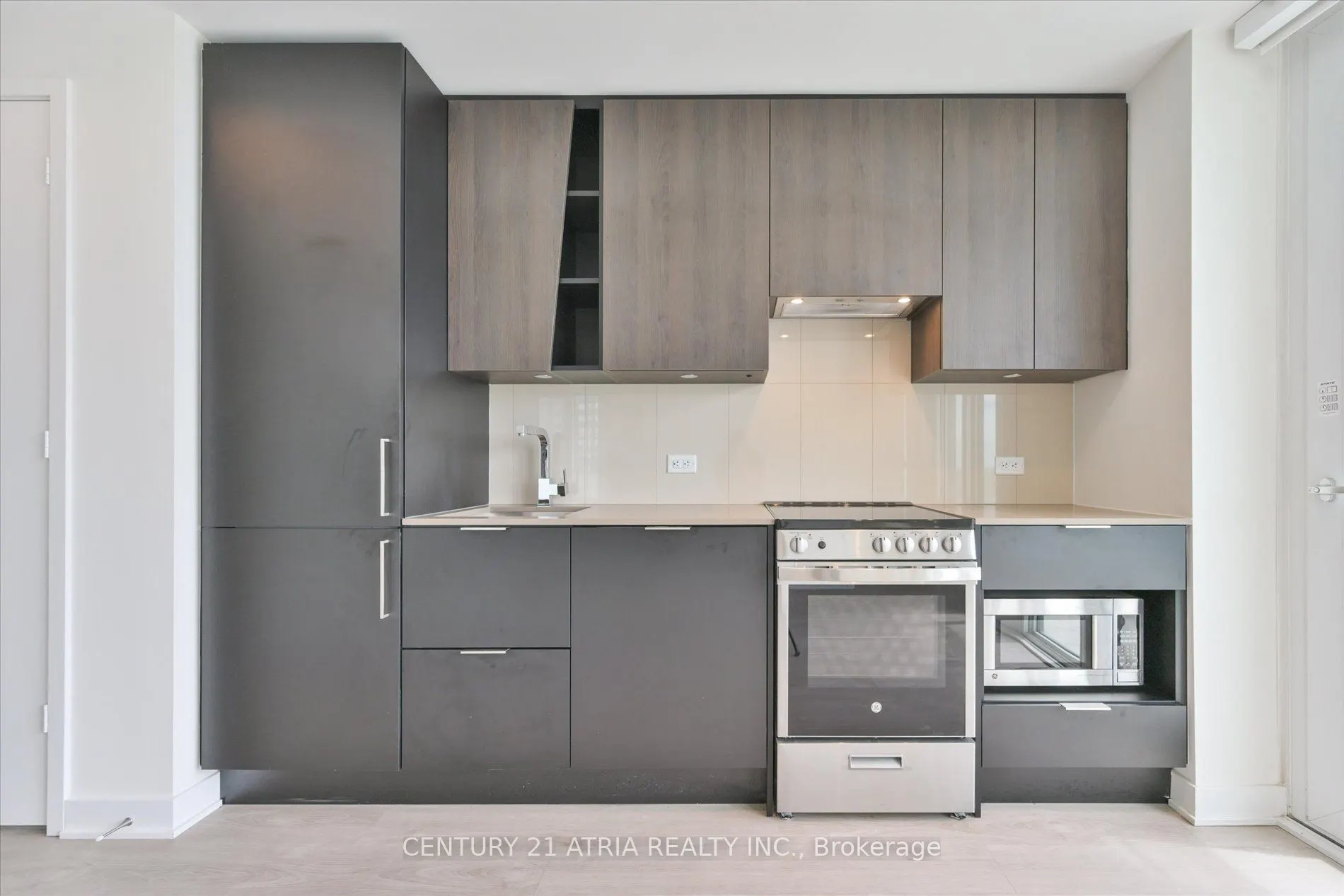 3900 Confederation Parkway #1609