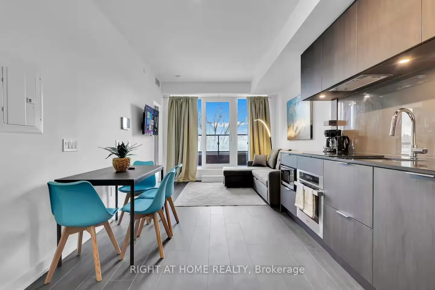 28 Ann Street #223