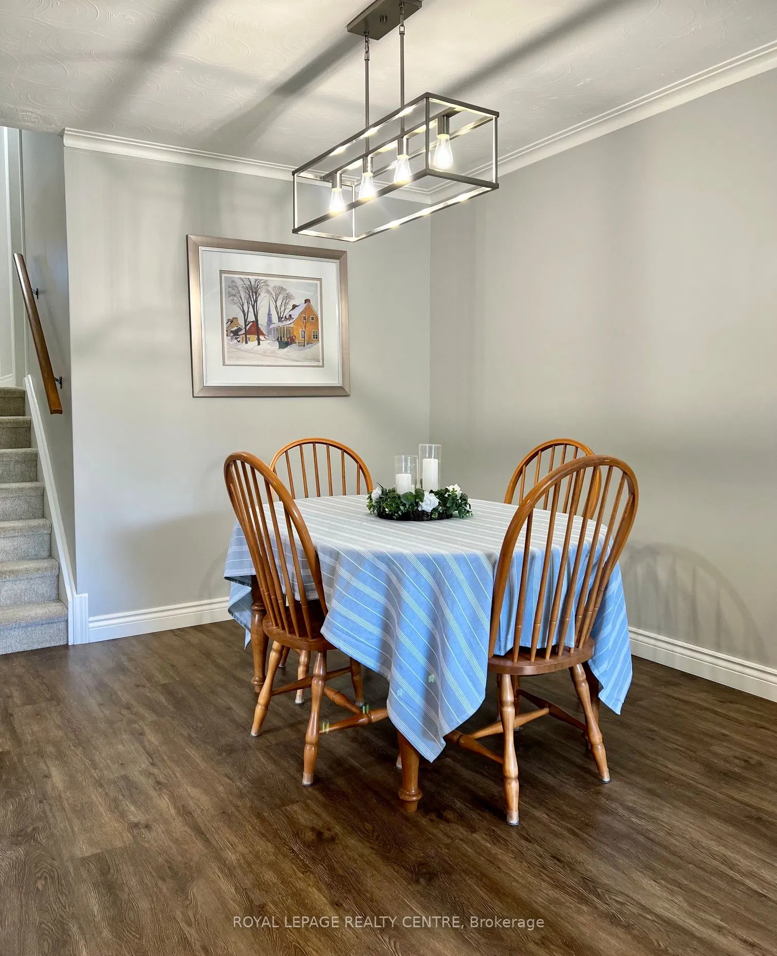 1319 Redbank Crescent