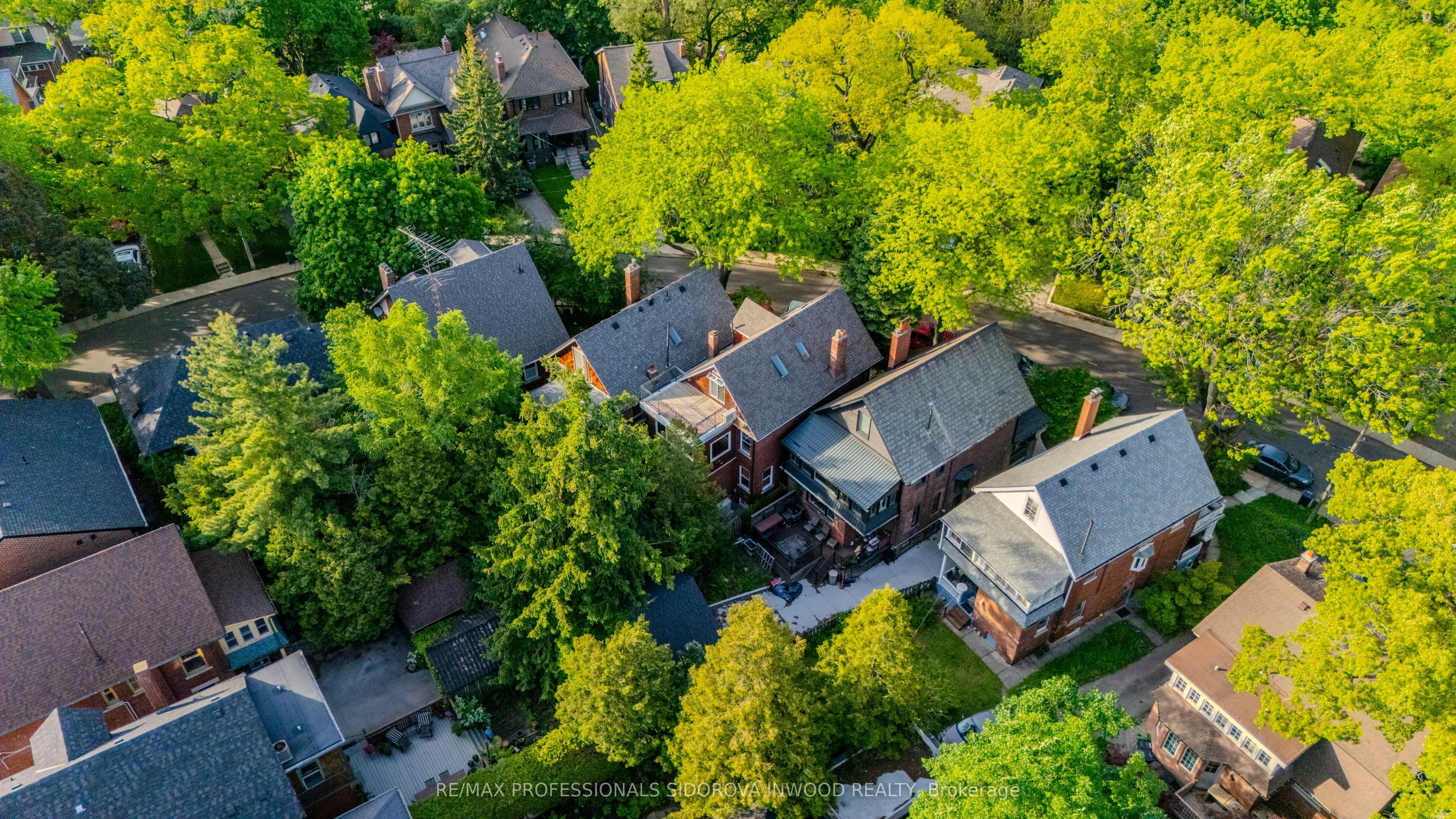 13 Evelyn Crescent