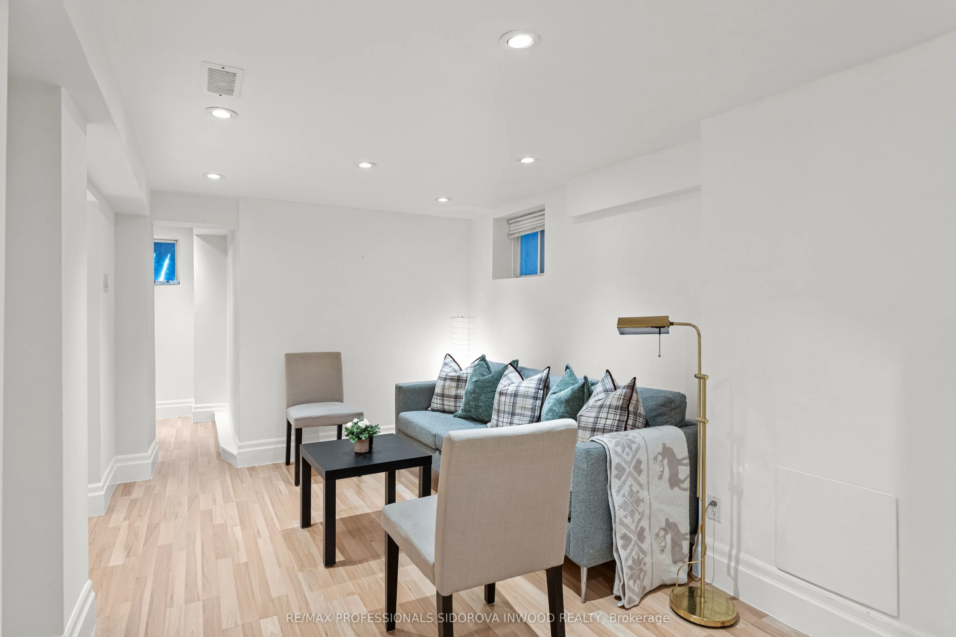 13 Evelyn Crescent