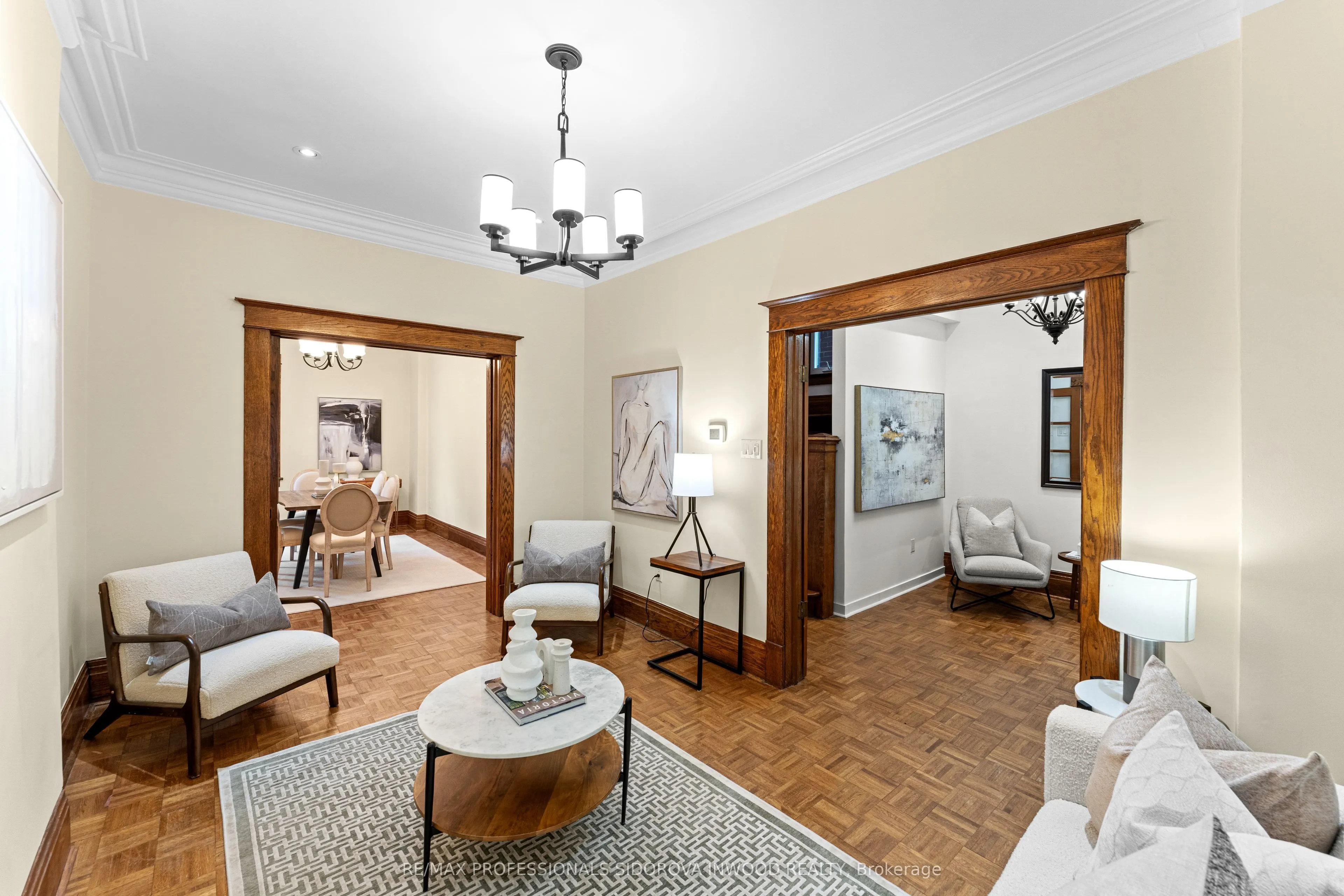 13 Evelyn Crescent
