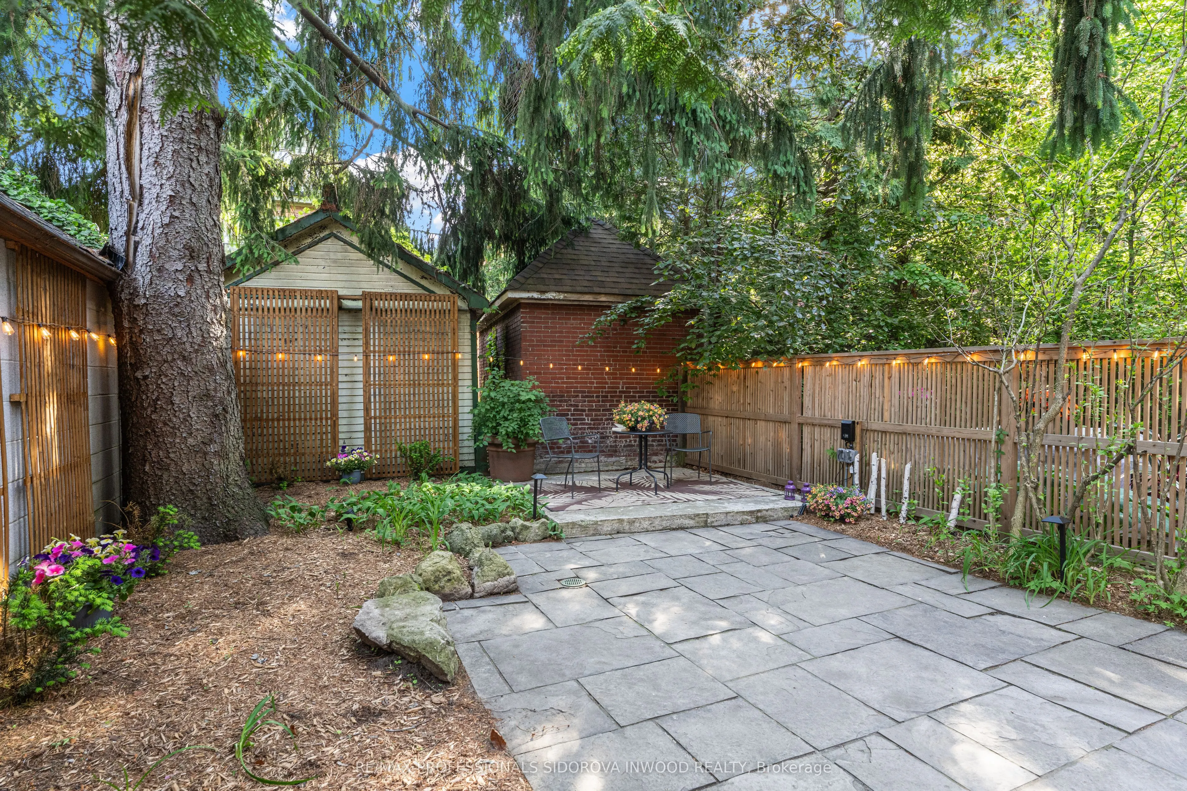 13 Evelyn Crescent