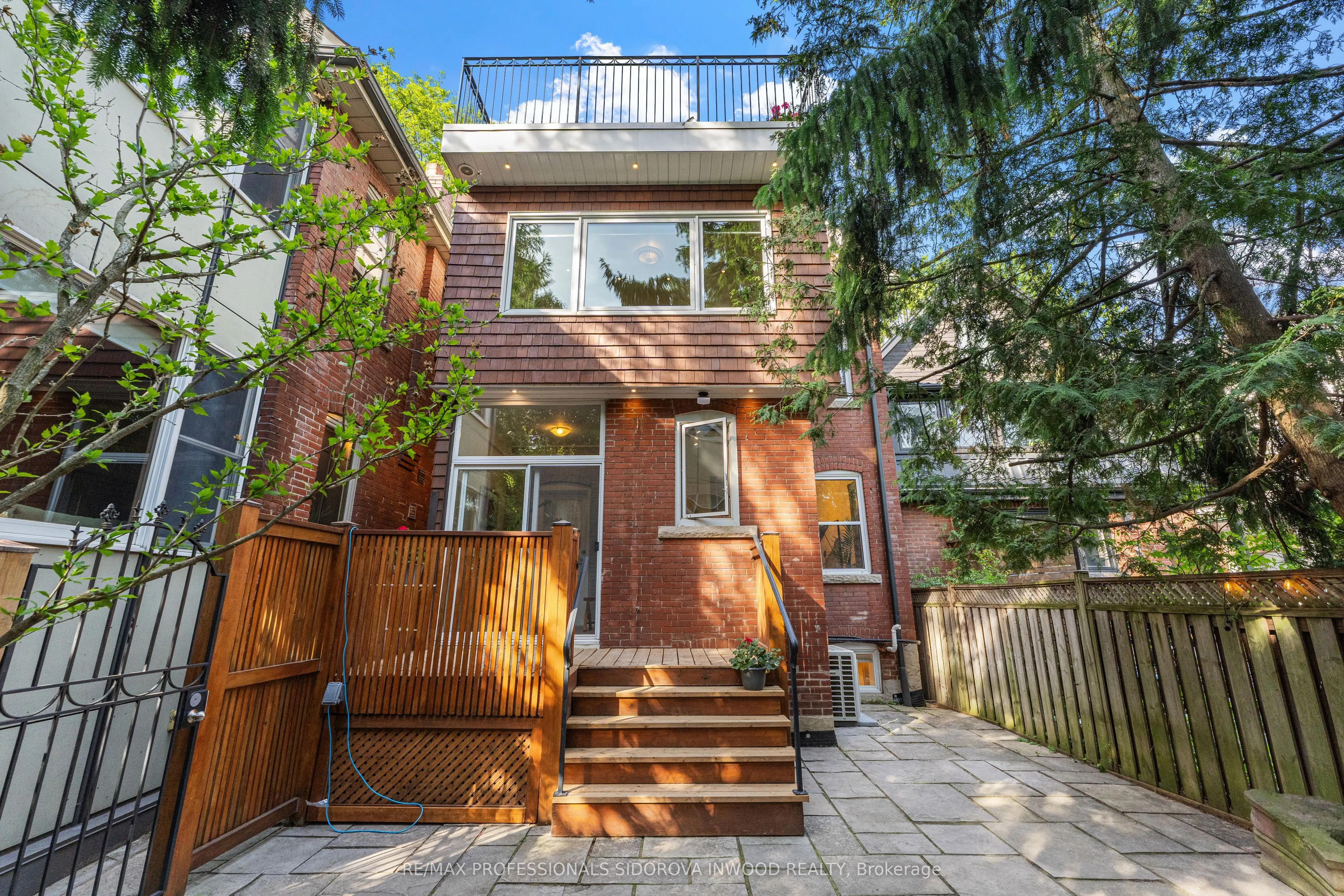 13 Evelyn Crescent
