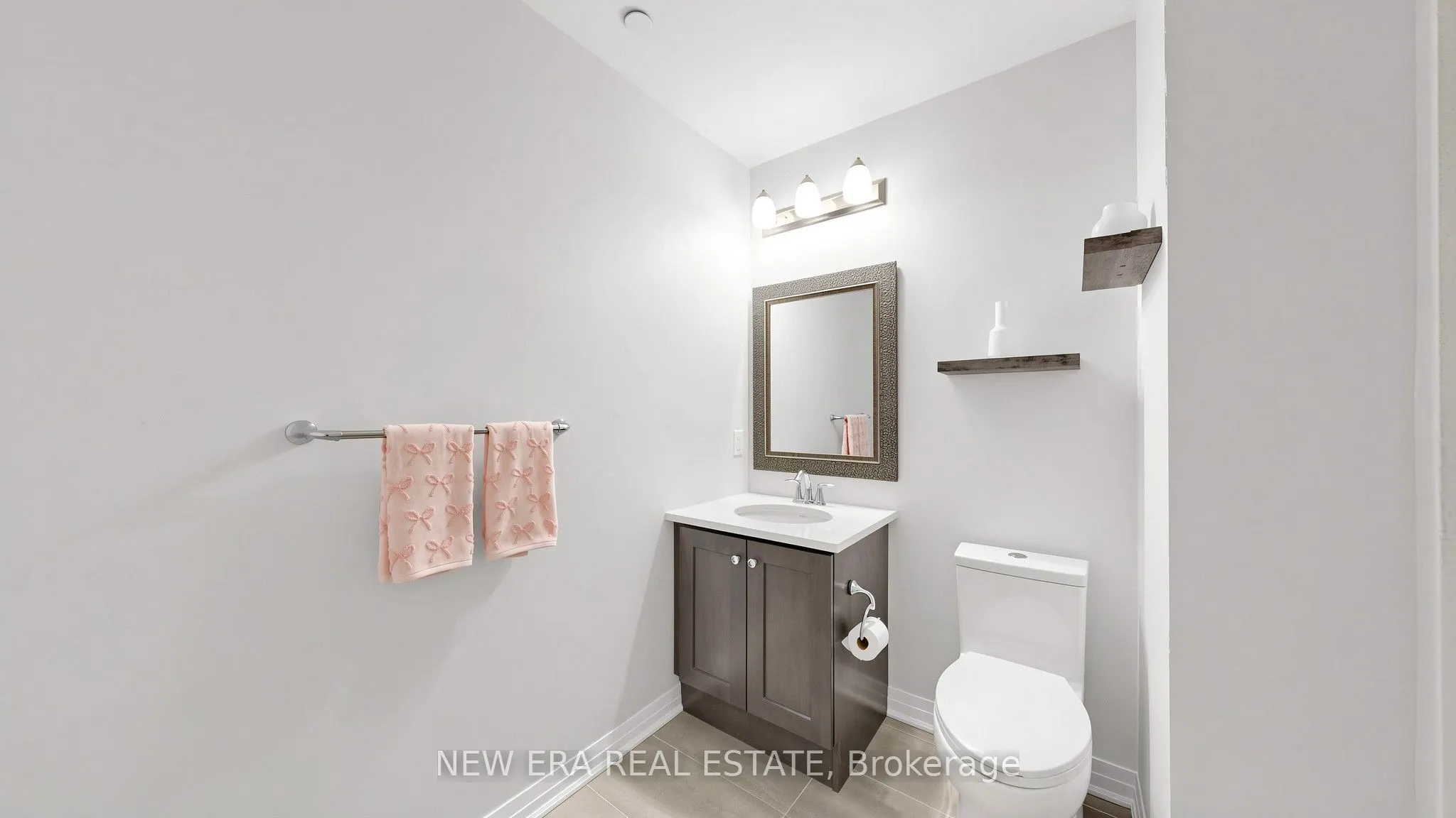 128 Grovewood Common #229
