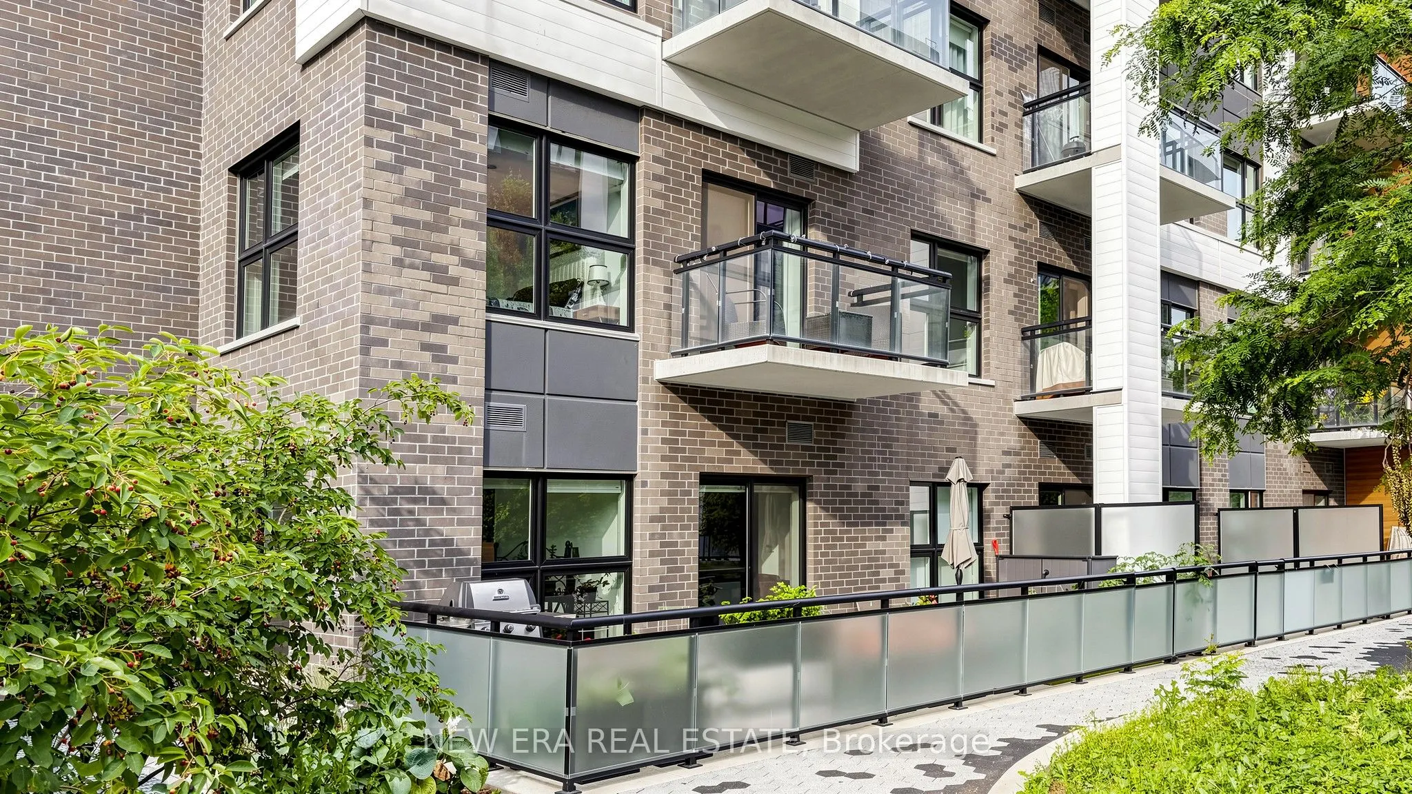 128 Grovewood Common #229