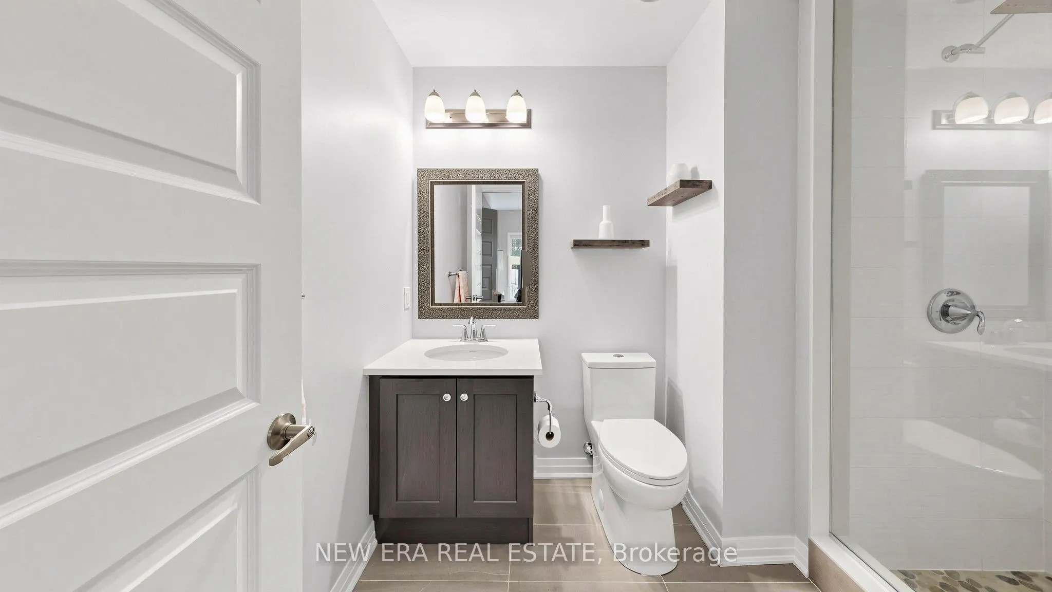 128 Grovewood Common #229
