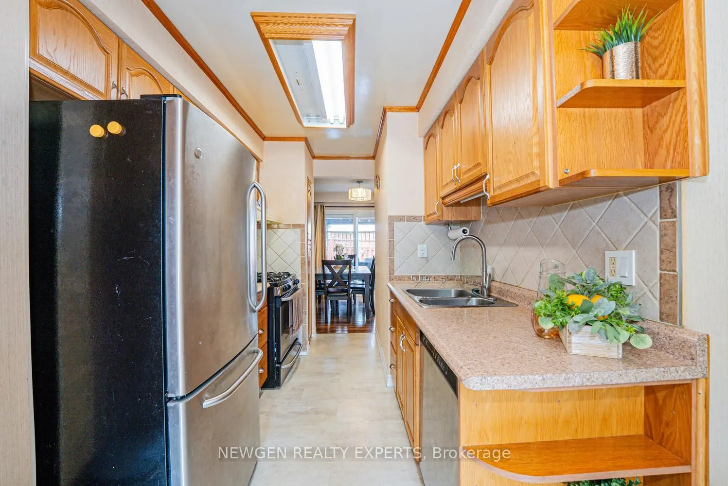 1 Wolverton Crescent