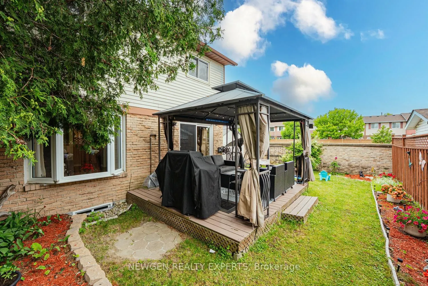 1 Wolverton Crescent