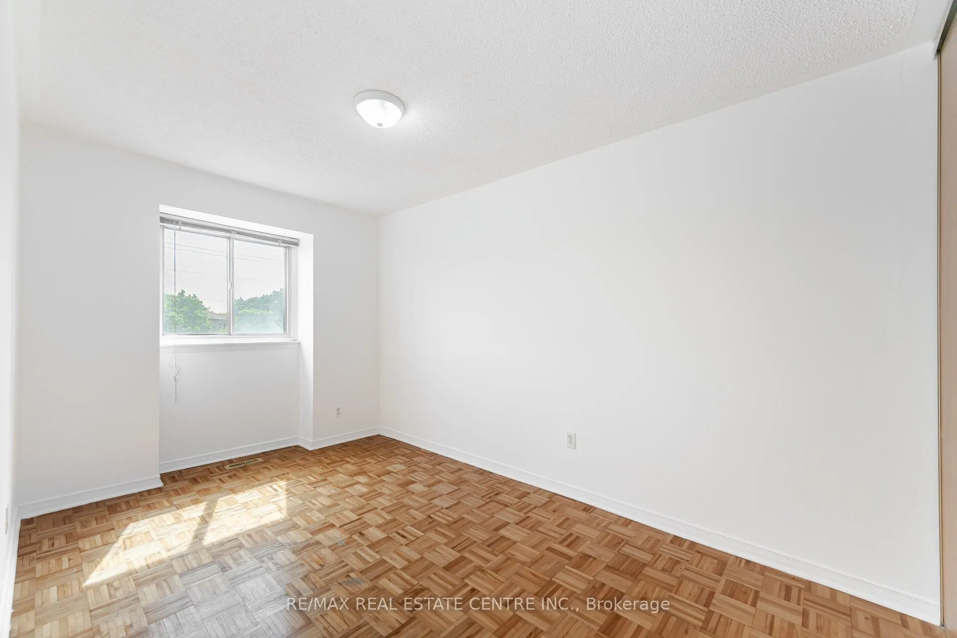 122 Moregate Crescent #47