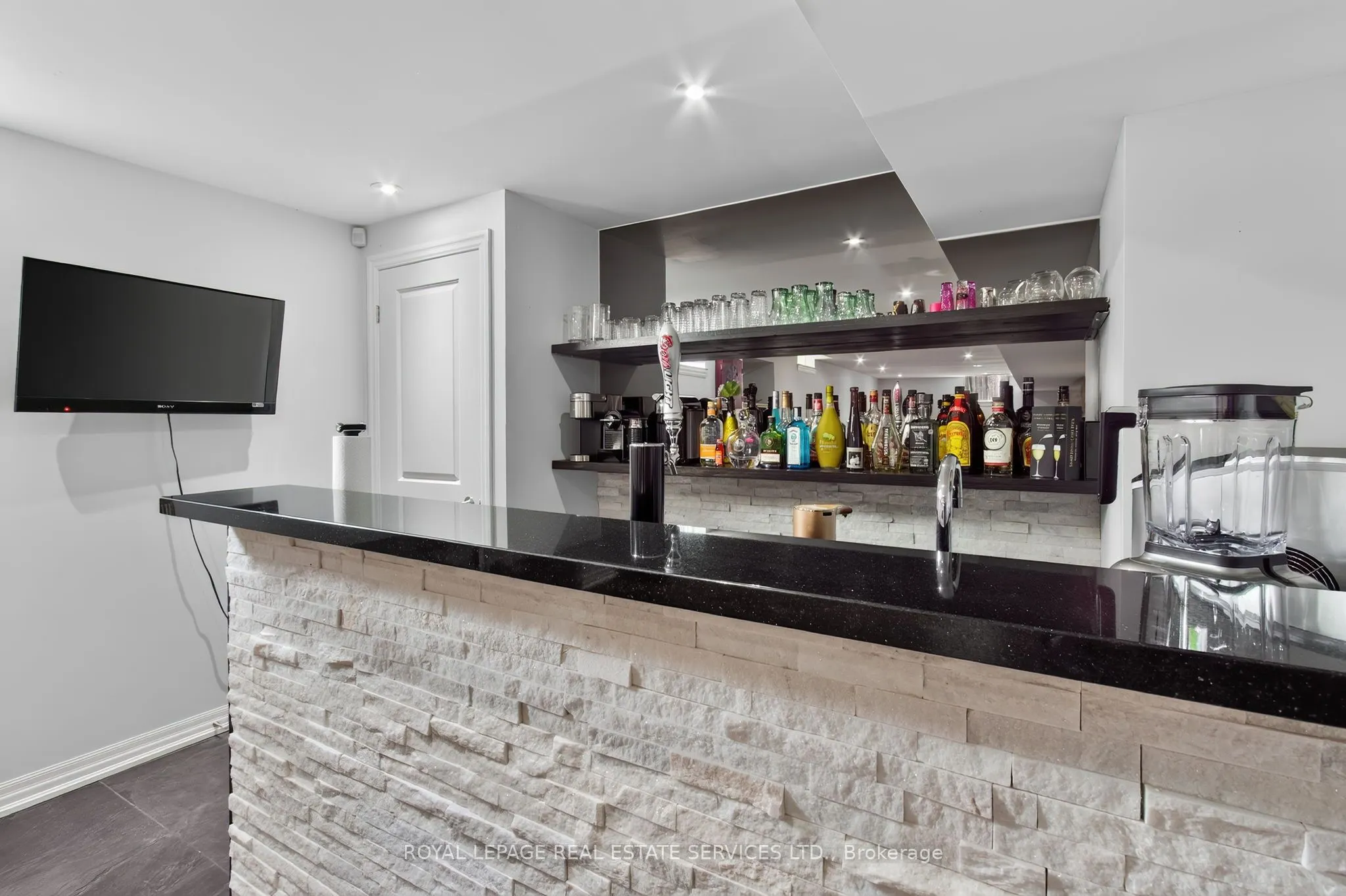 852 Trudeau Drive
