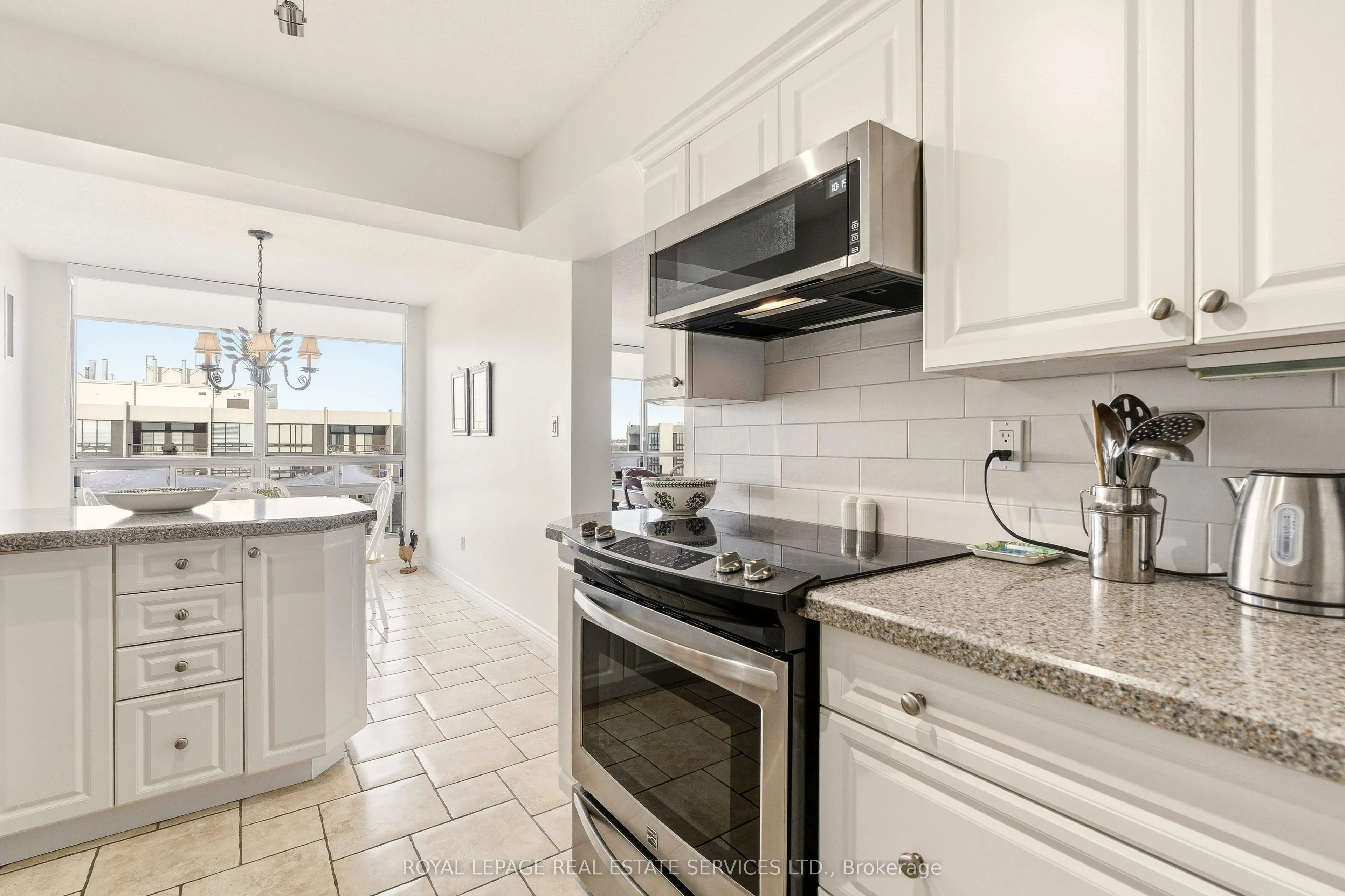 2180 Marine Drive #1602