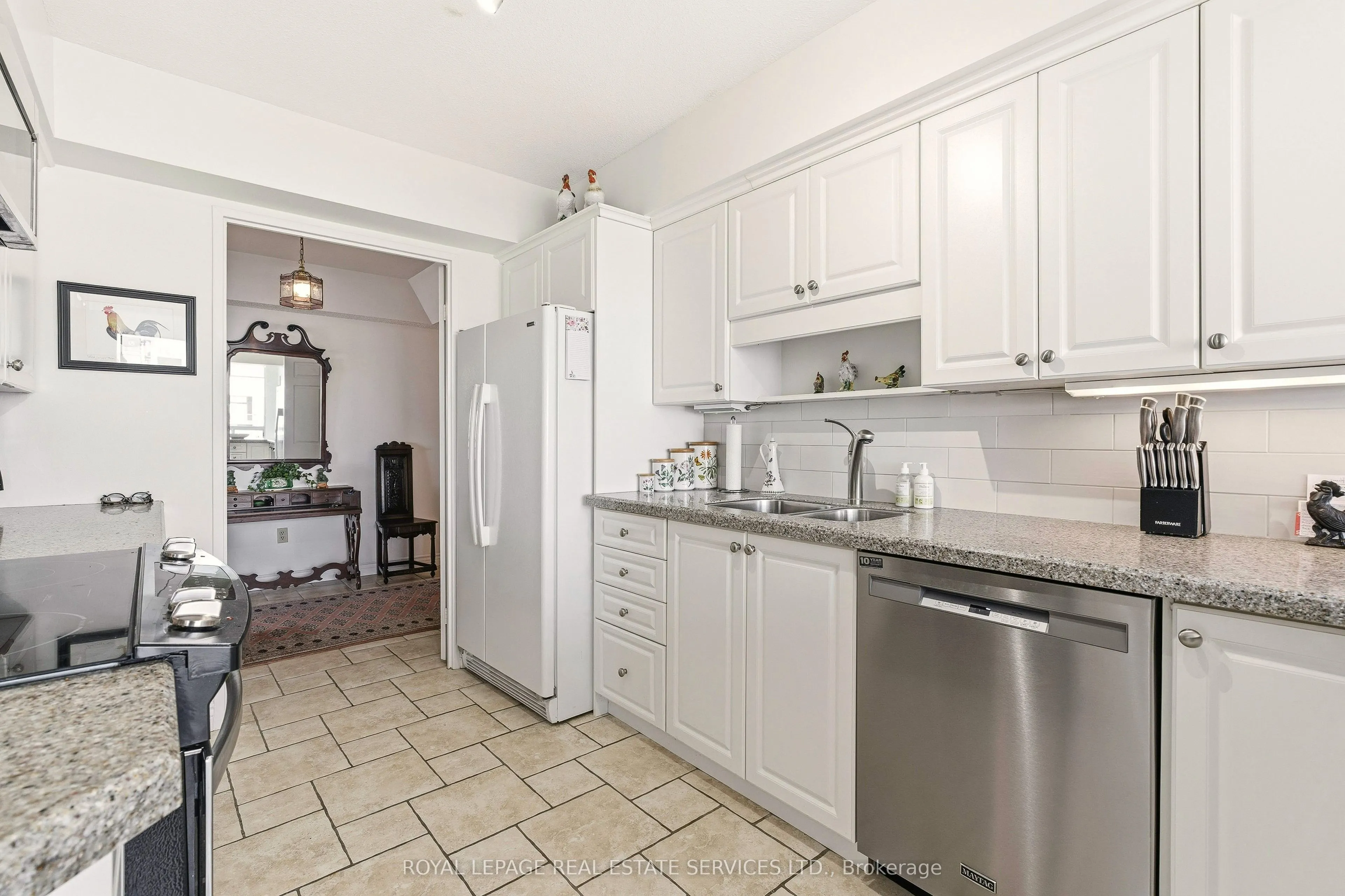 2180 Marine Drive #1602