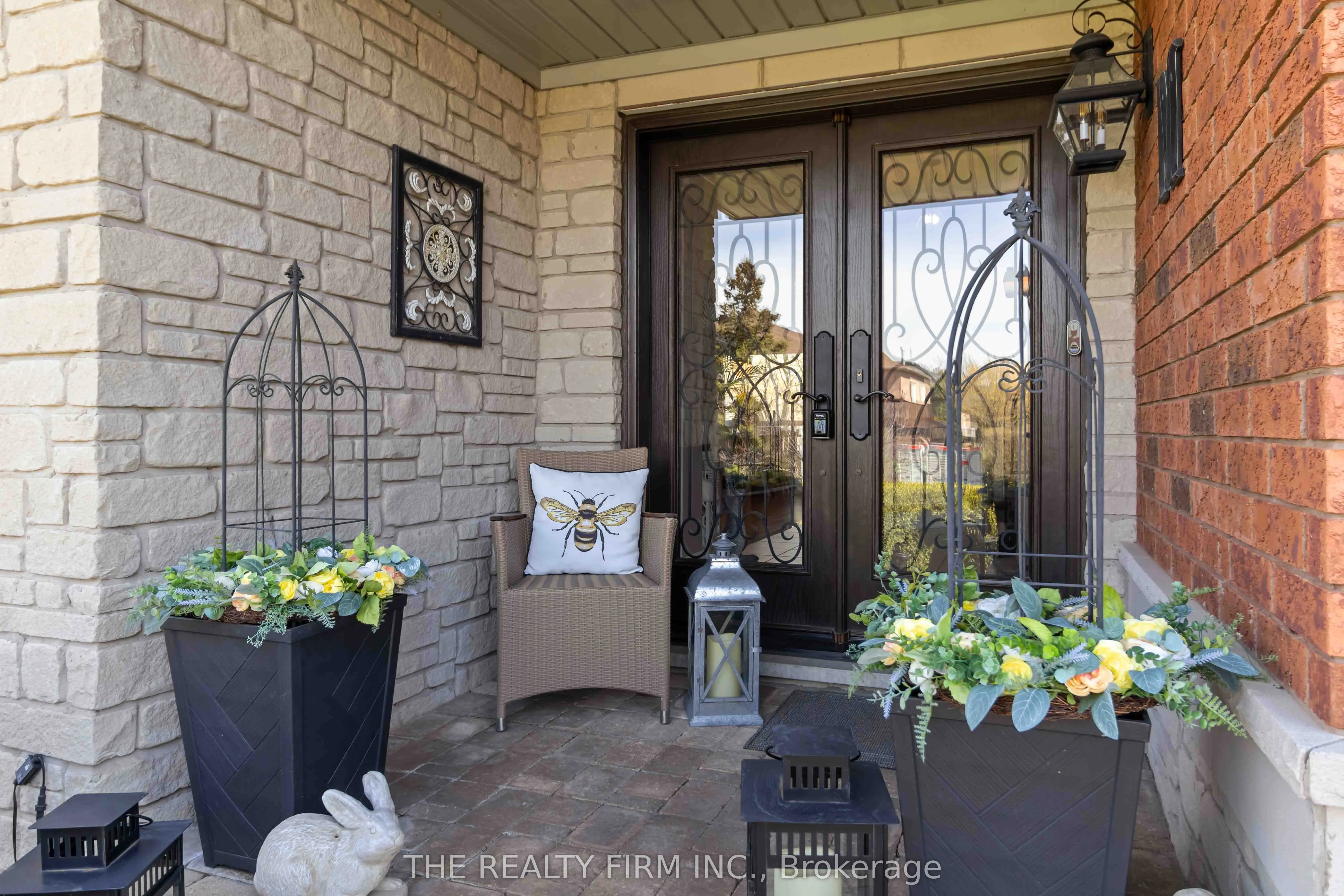 3 Cliffcrest Court
