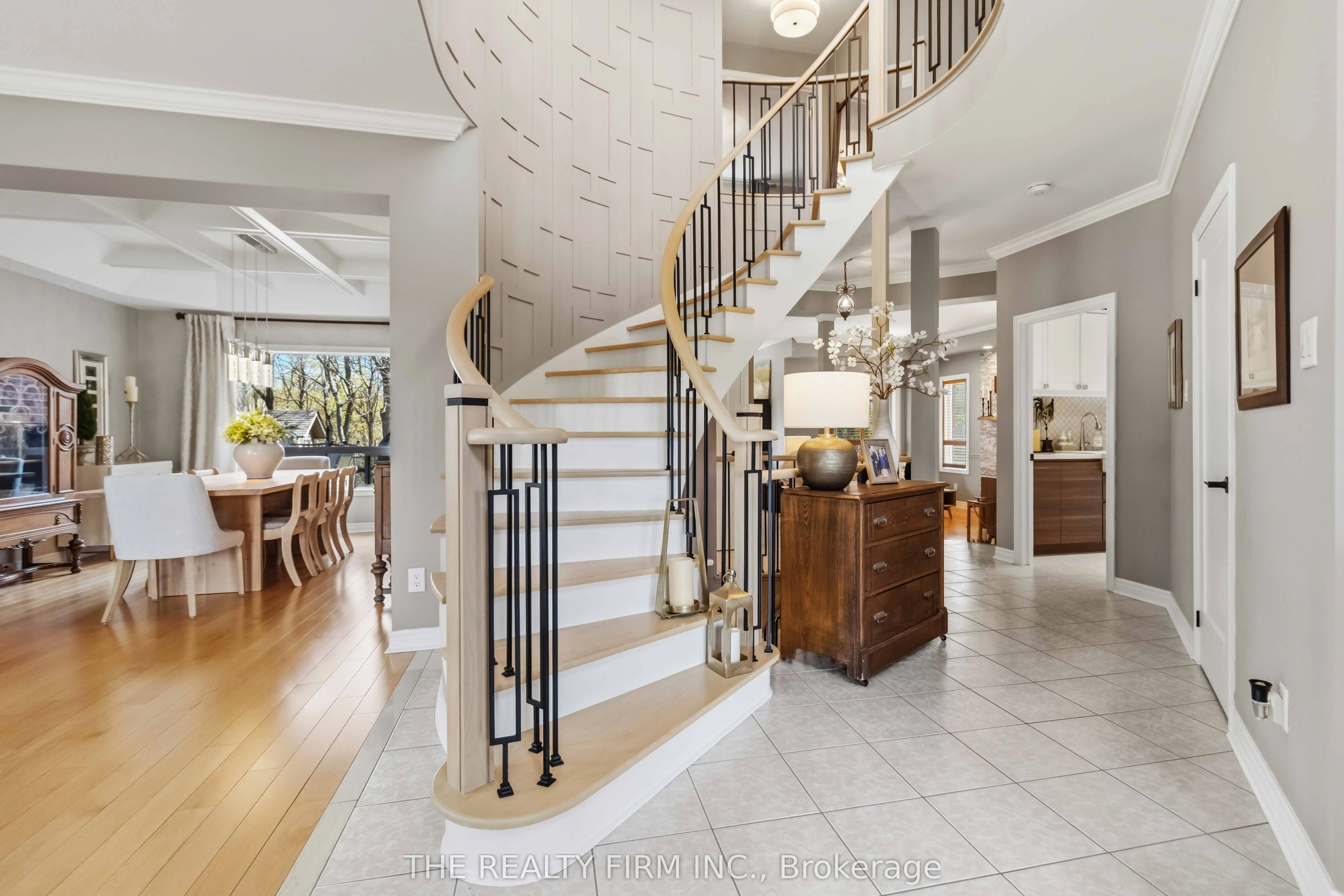 3 Cliffcrest Court