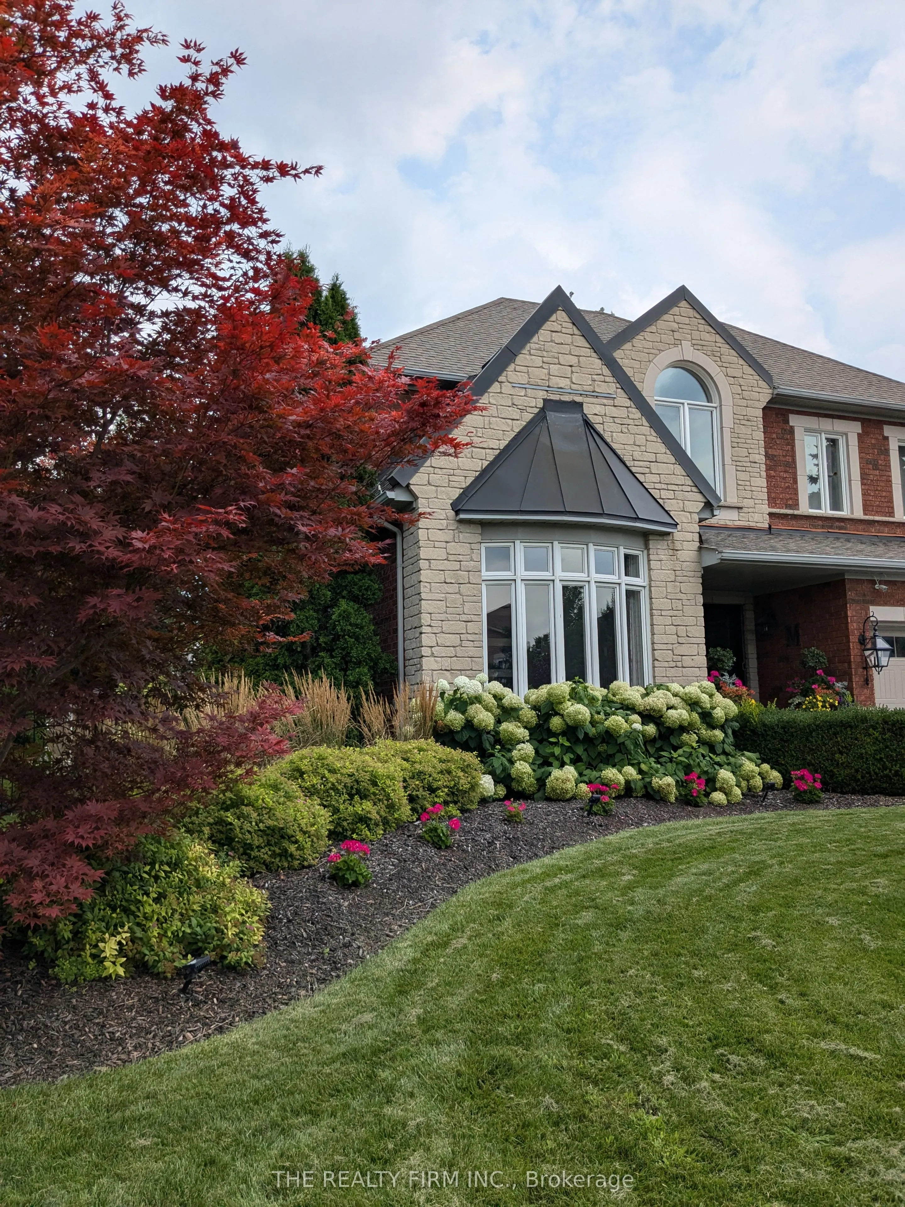 3 Cliffcrest Court