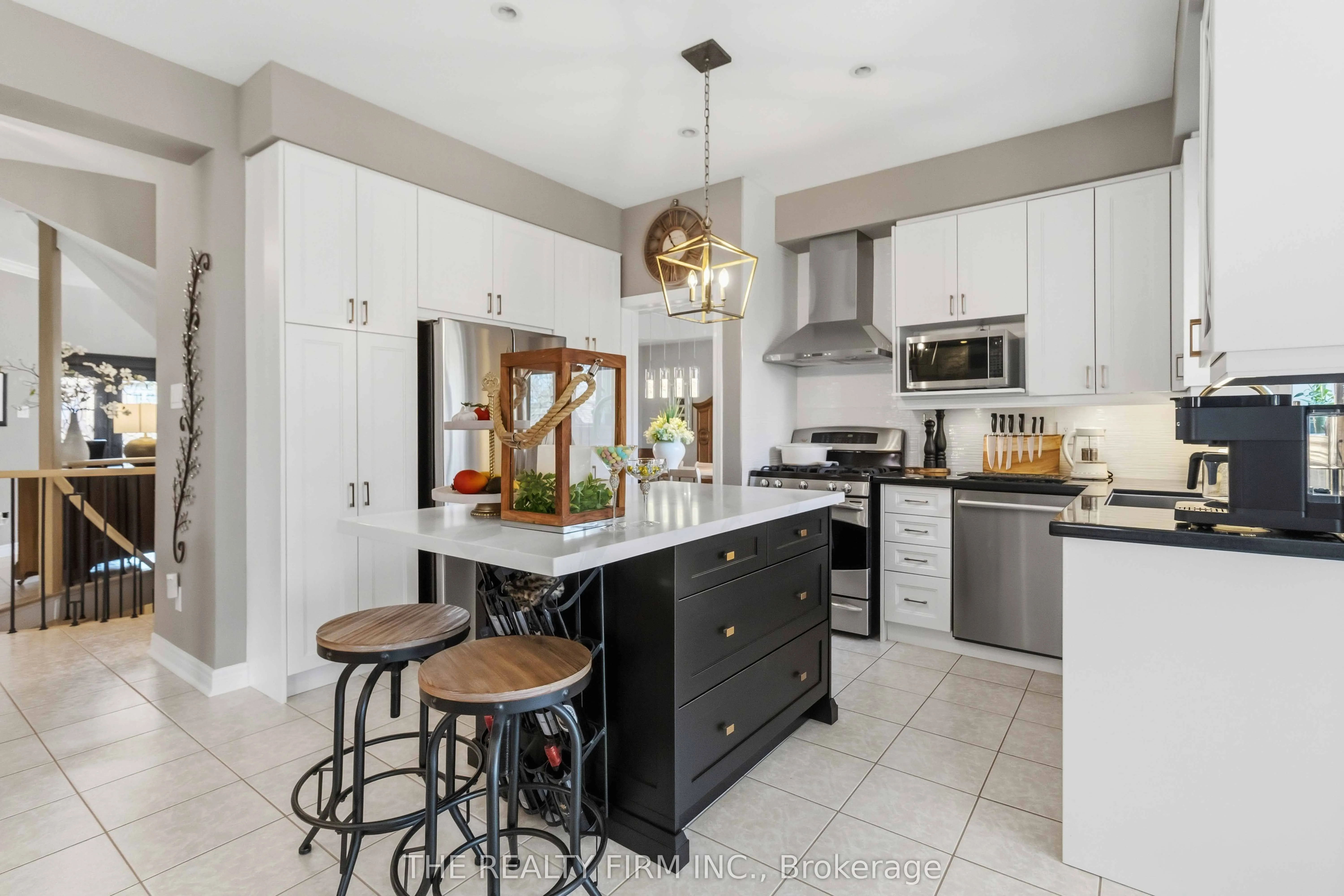 3 Cliffcrest Court