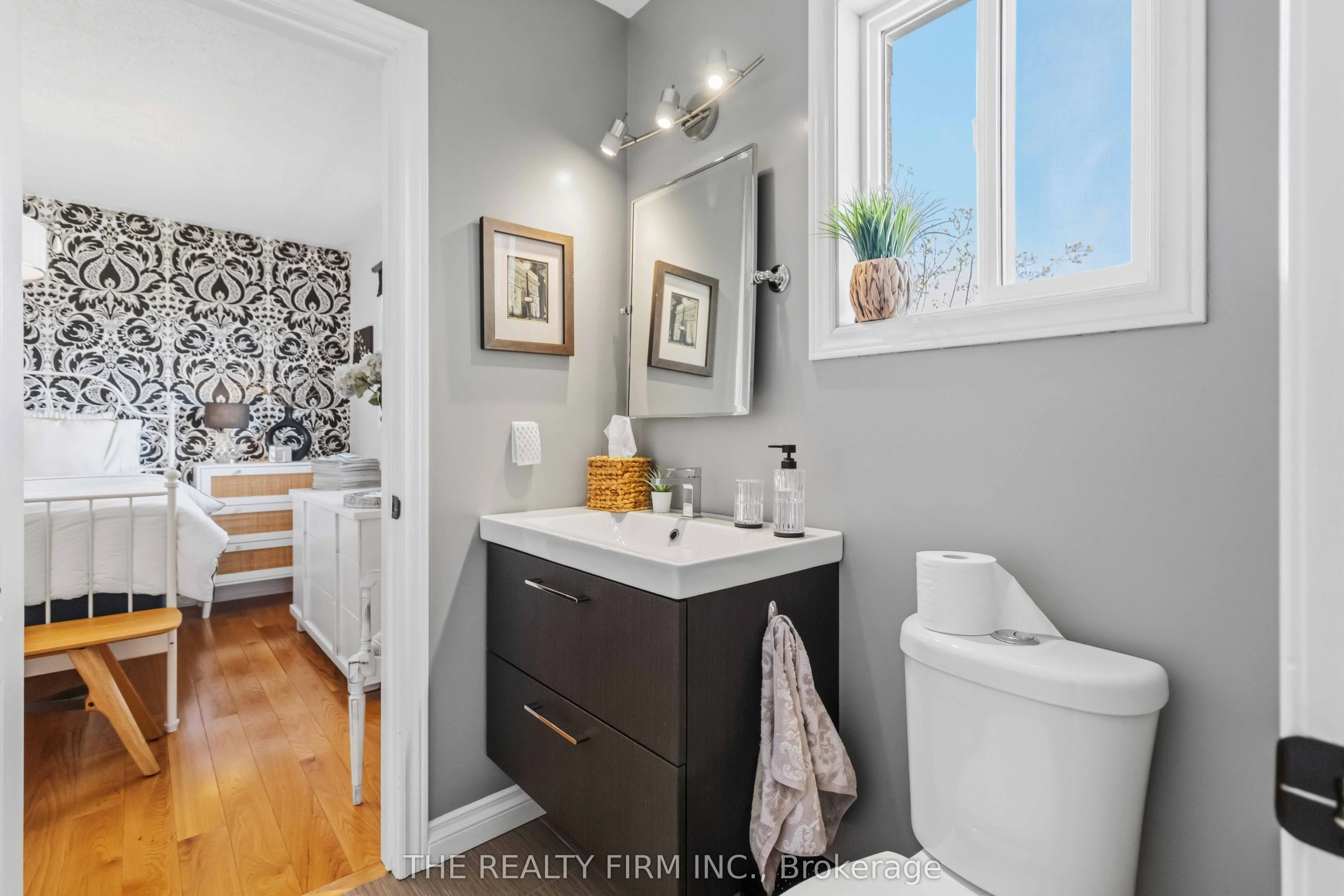 3 Cliffcrest Court