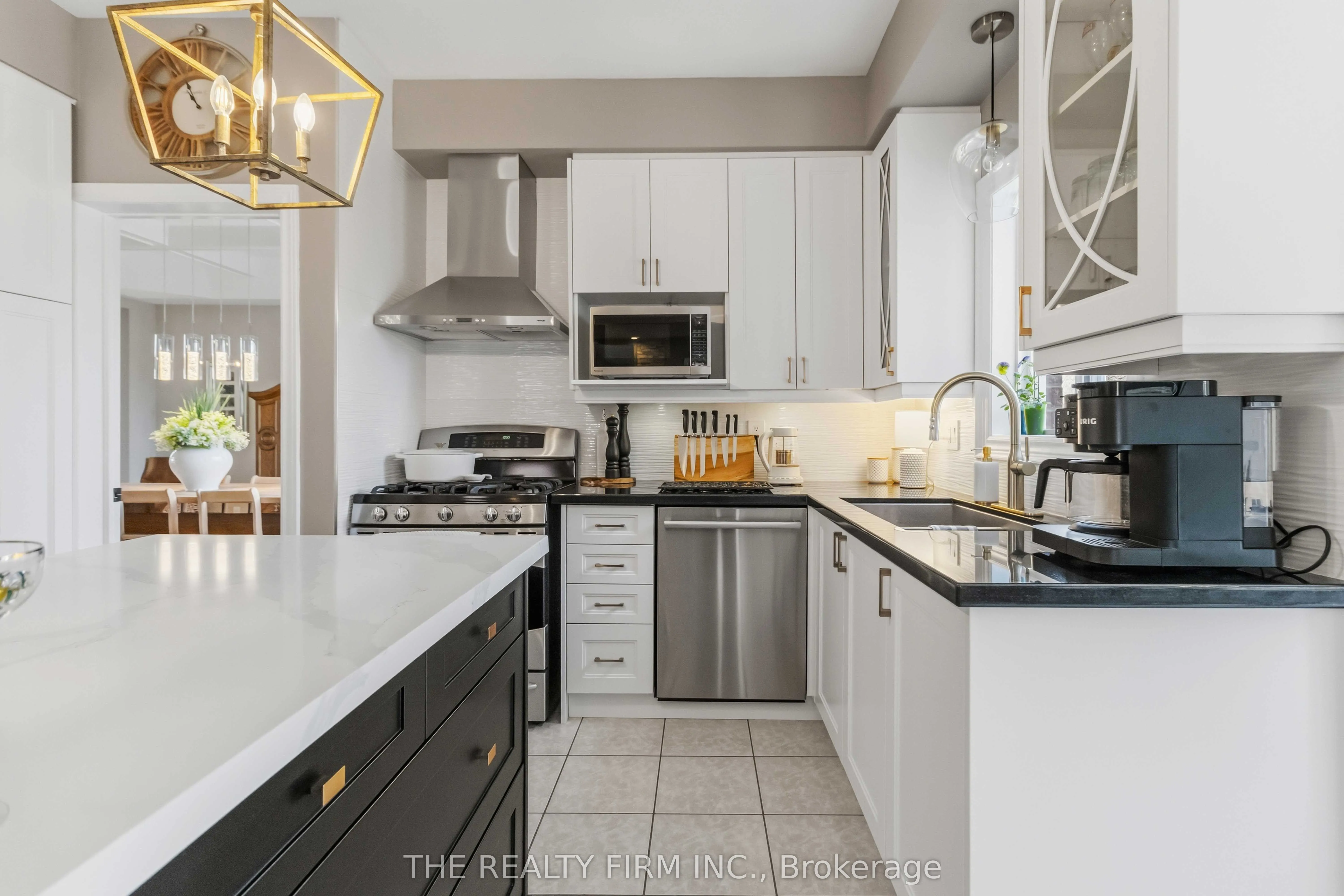 3 Cliffcrest Court