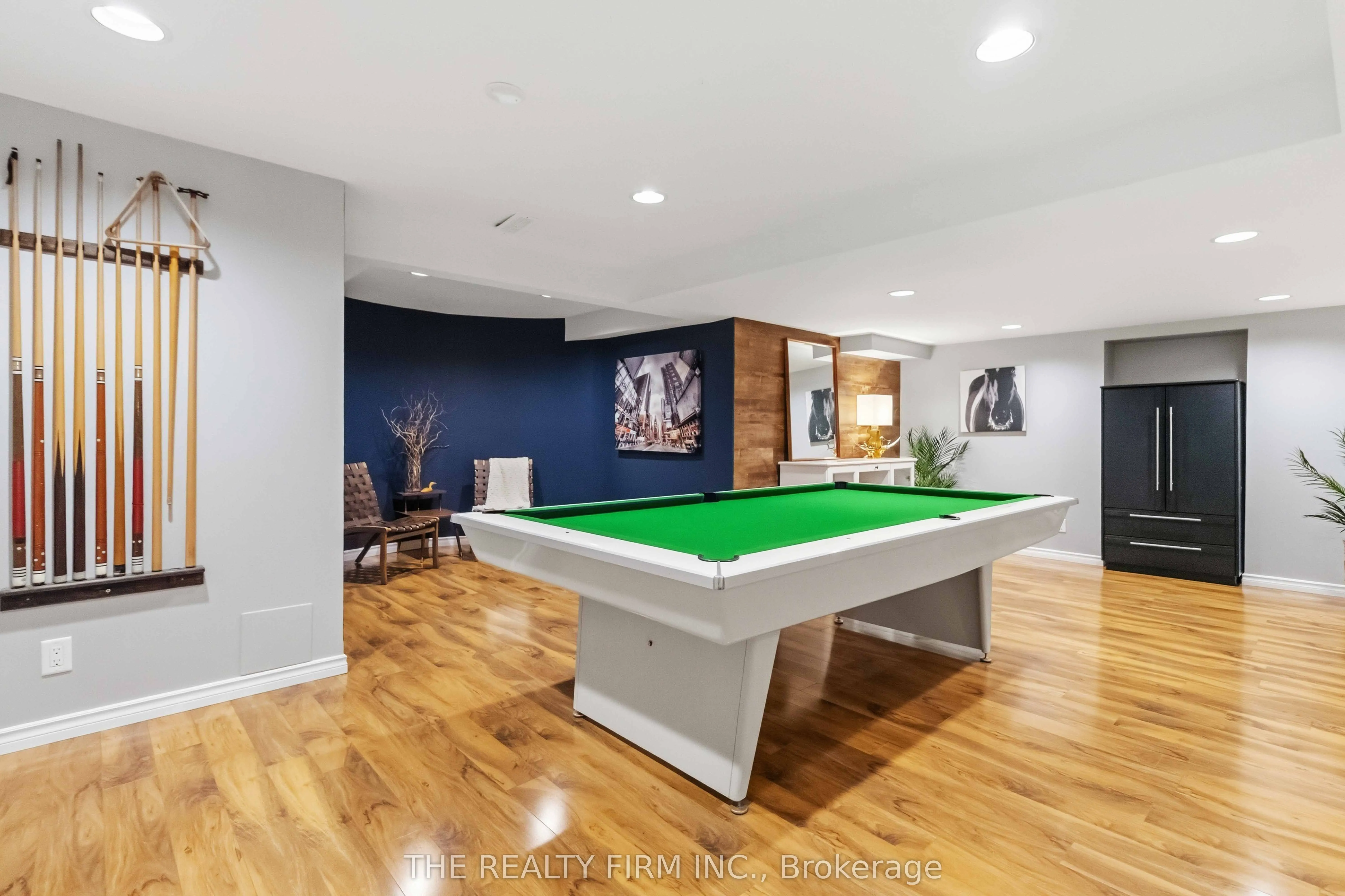 3 Cliffcrest Court