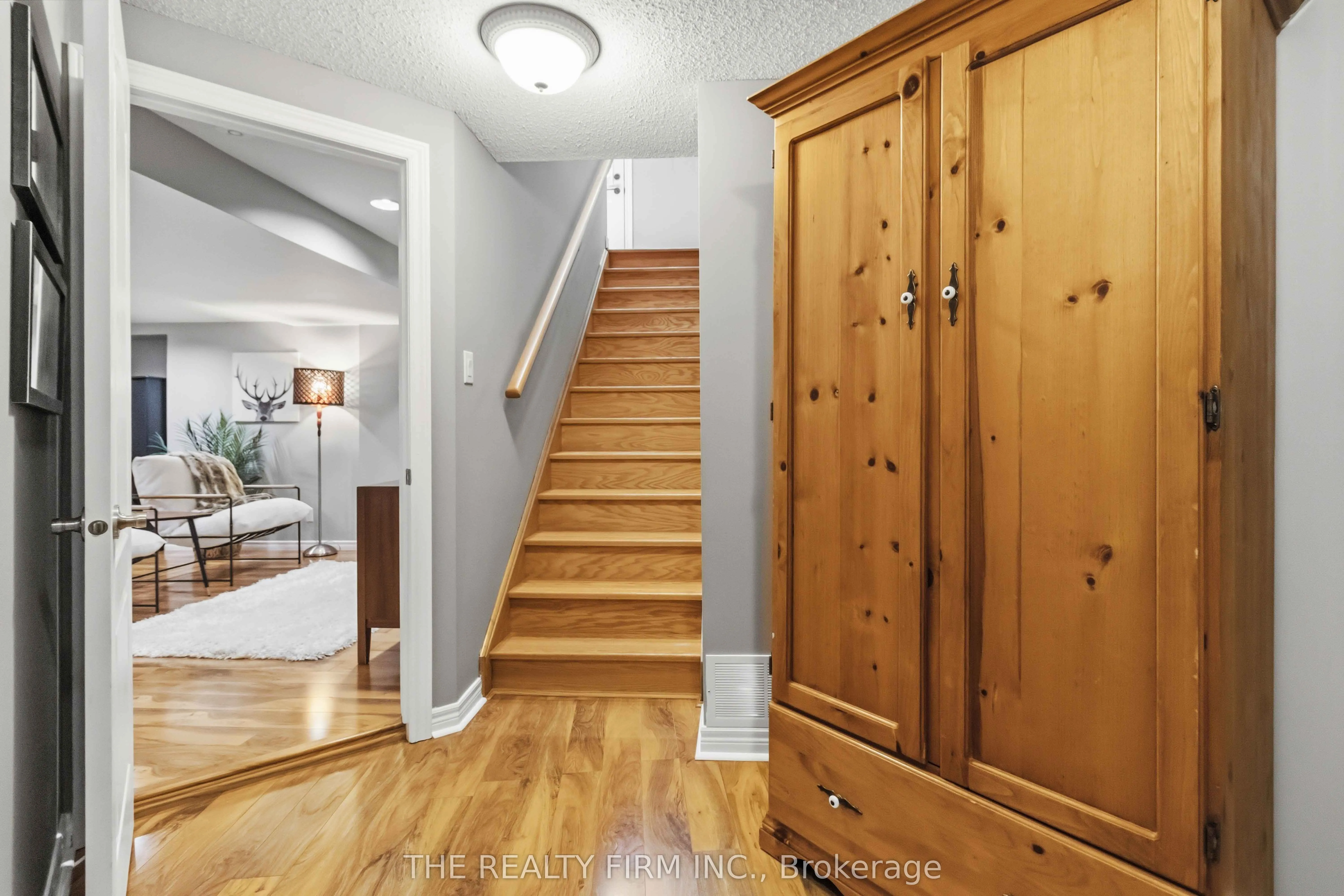 3 Cliffcrest Court