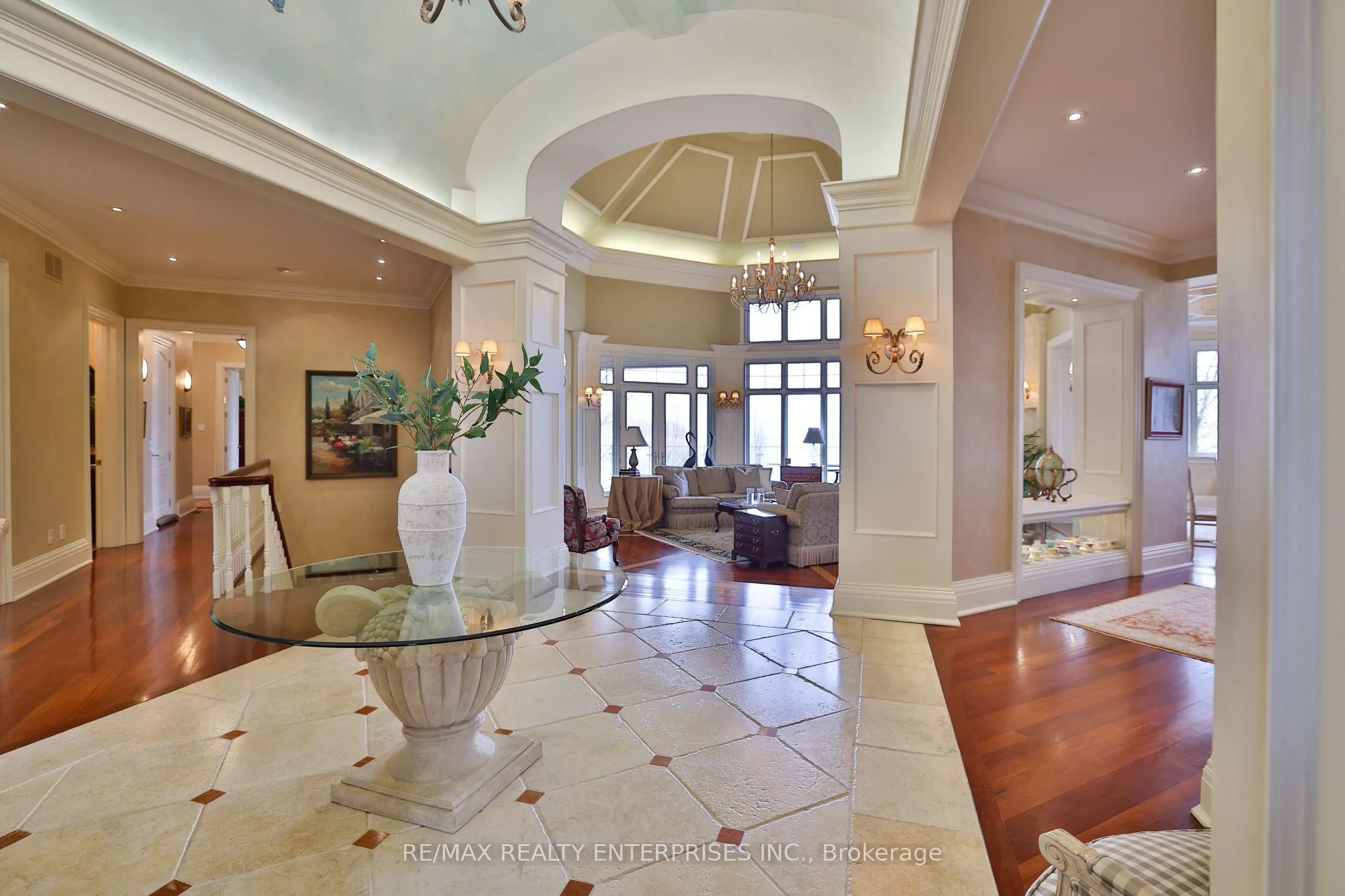 872 Whittier Crescent