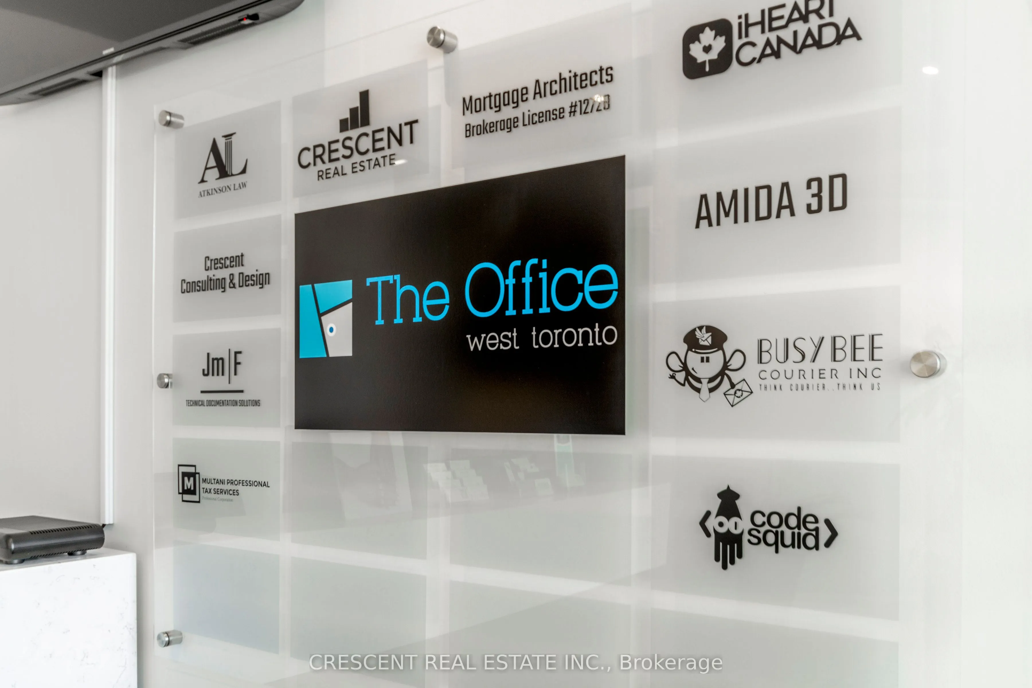 347 Jane Street #Cubicle 4