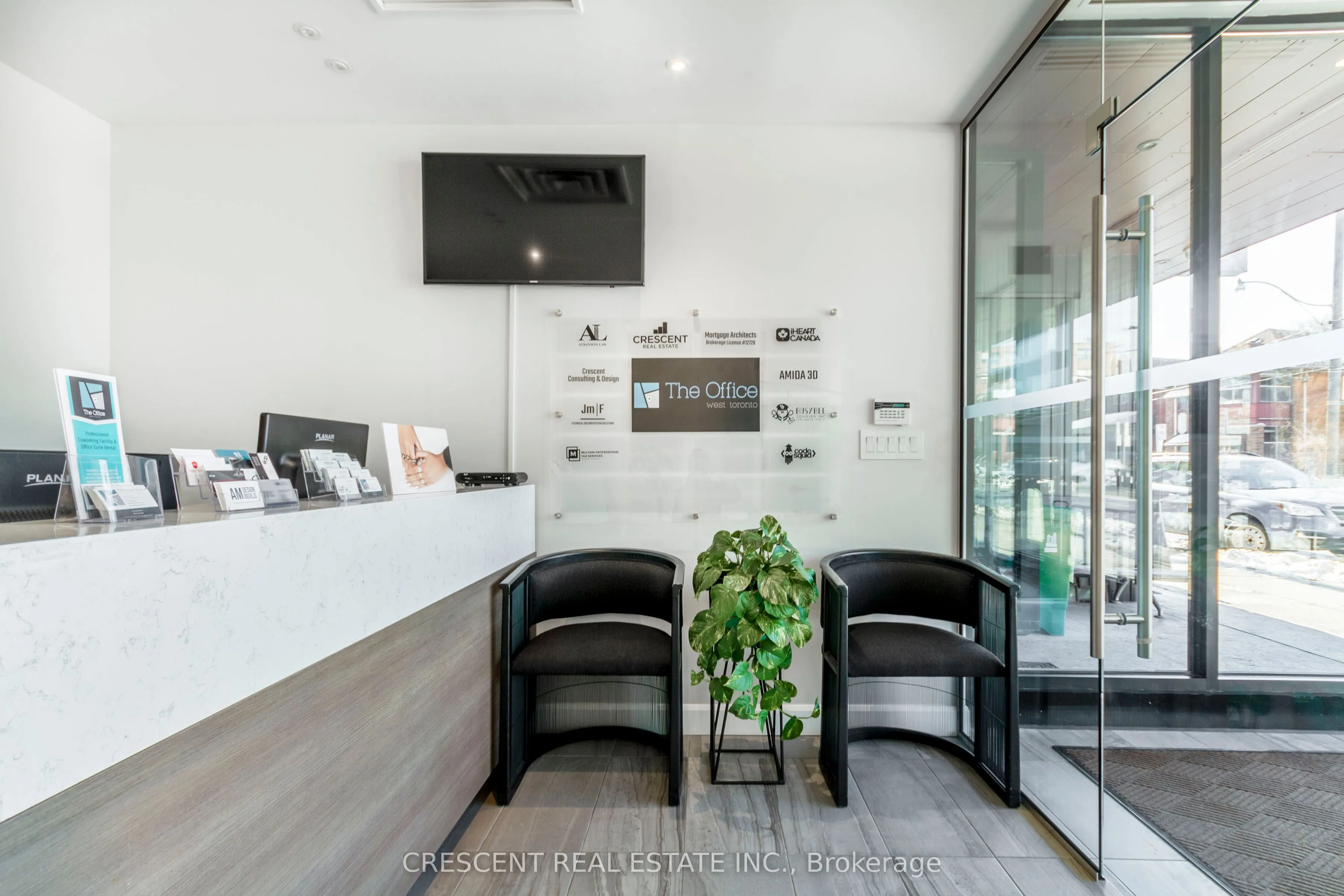 347 Jane Street #Cubicle 4