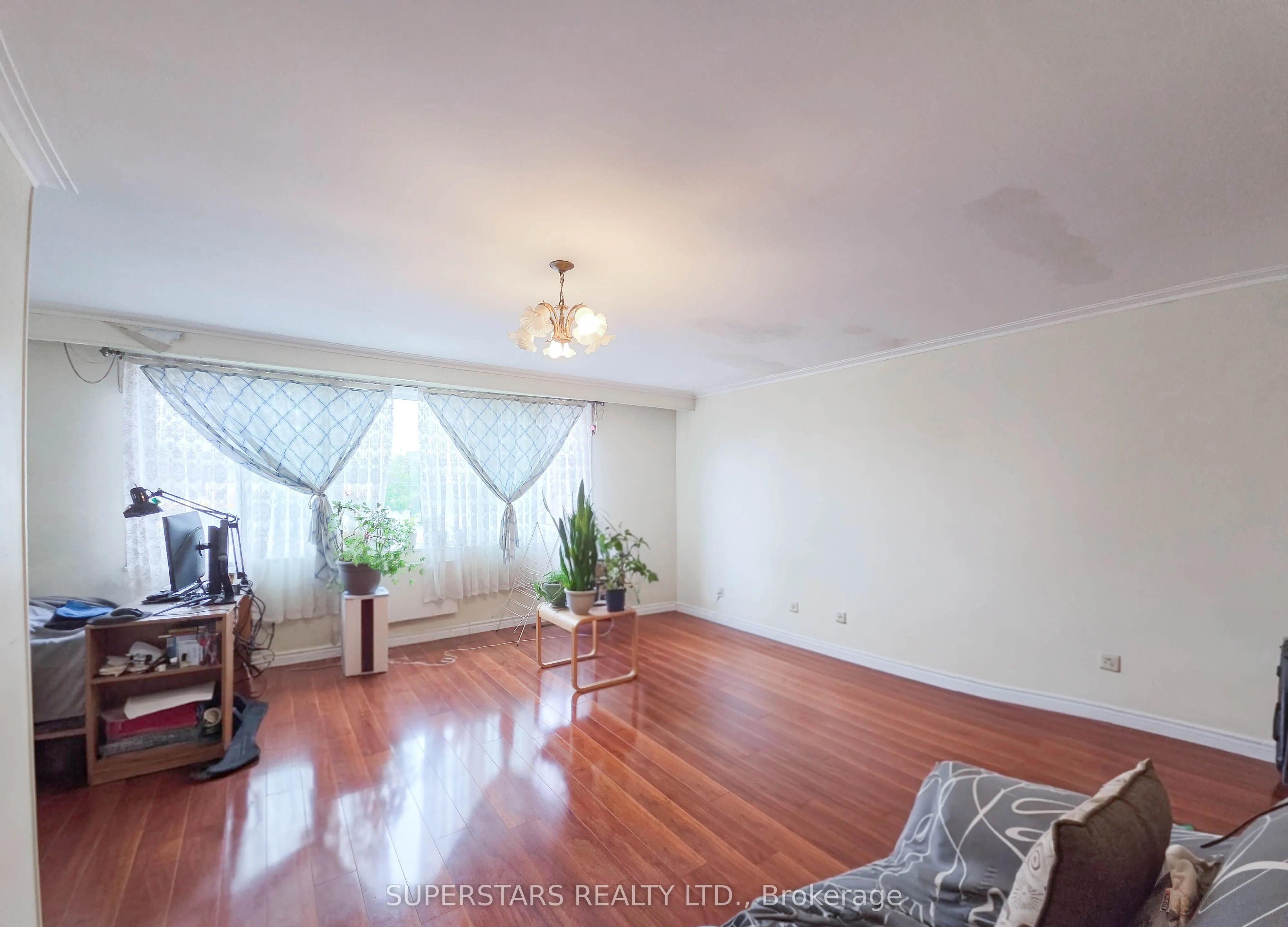856 Wilson Avenue