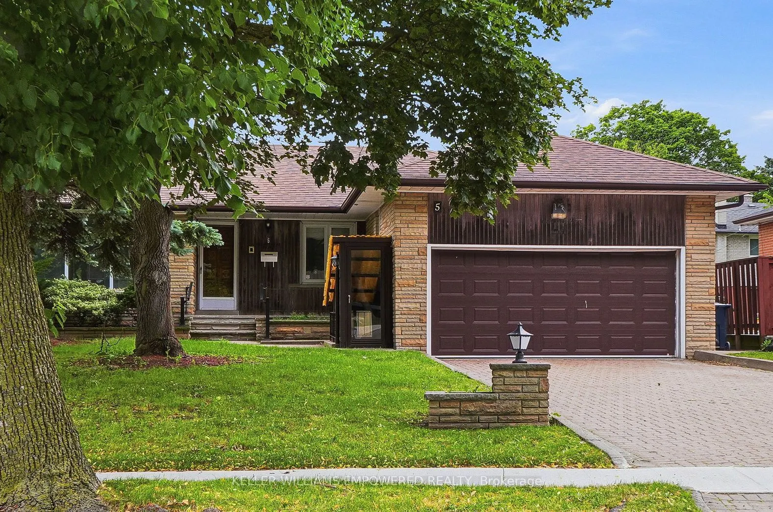5 Allanhurst Drive